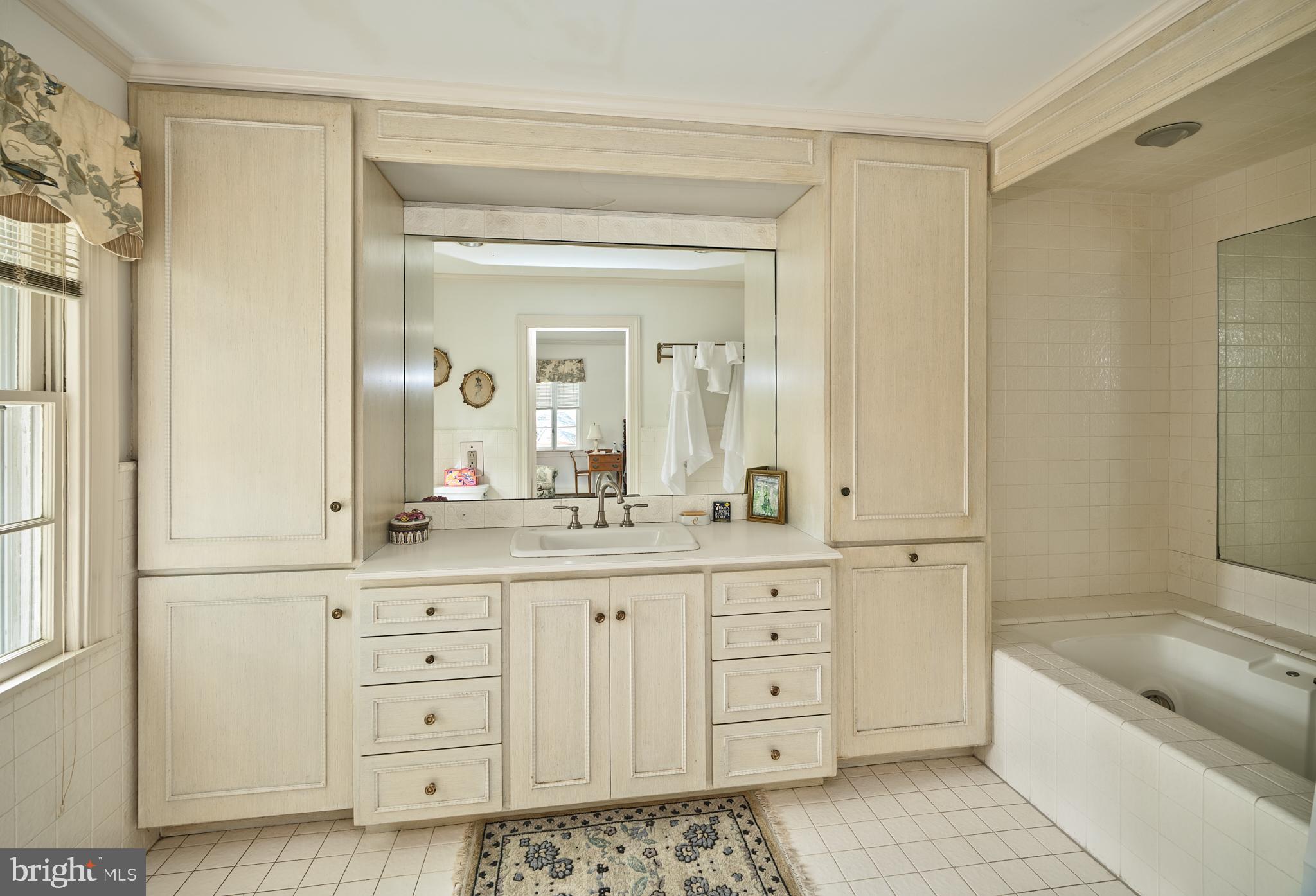 BRYN MAWR - Residential