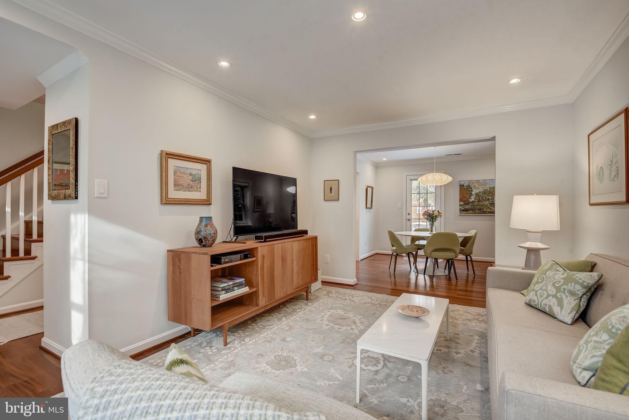 KENWOOD FOREST - Residential