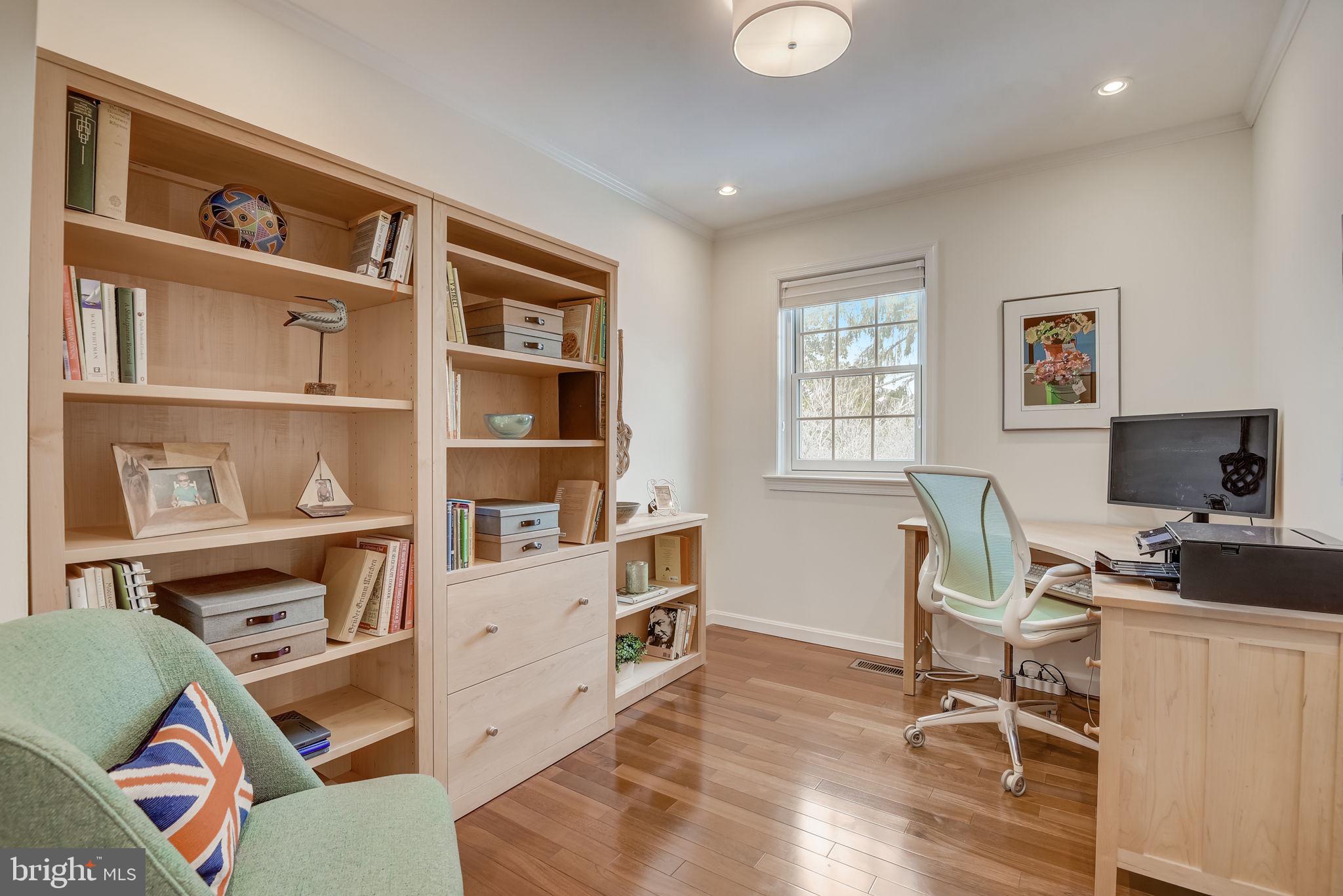 KENWOOD FOREST - Residential