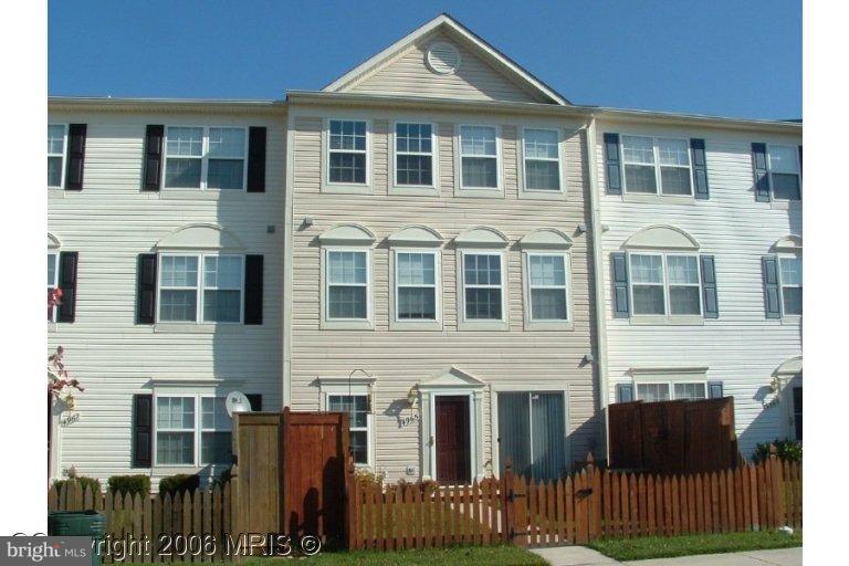 WELLINGTON TRACE - Residential Lease