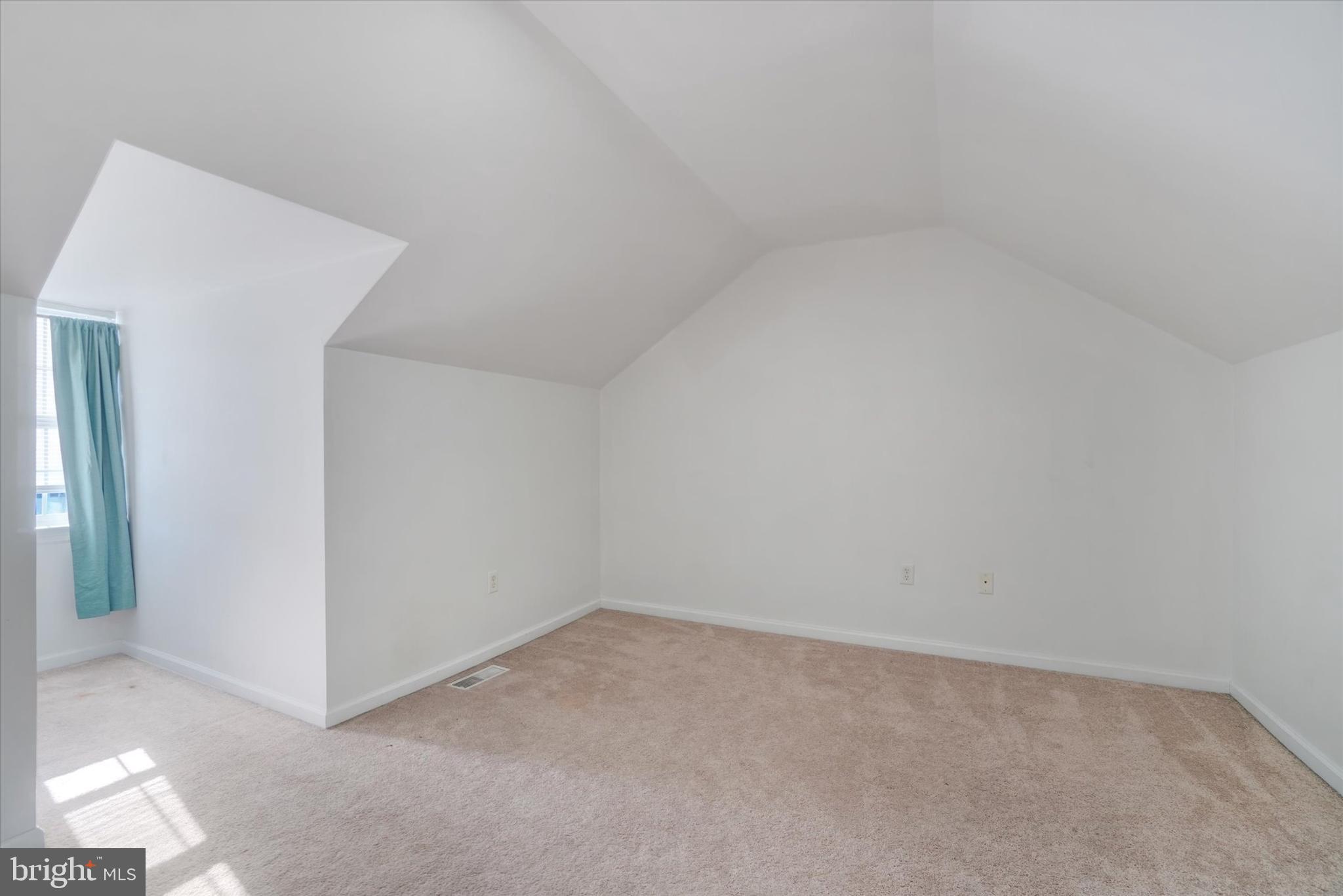 HEARTHRIDGE/WOODMONT - Residential