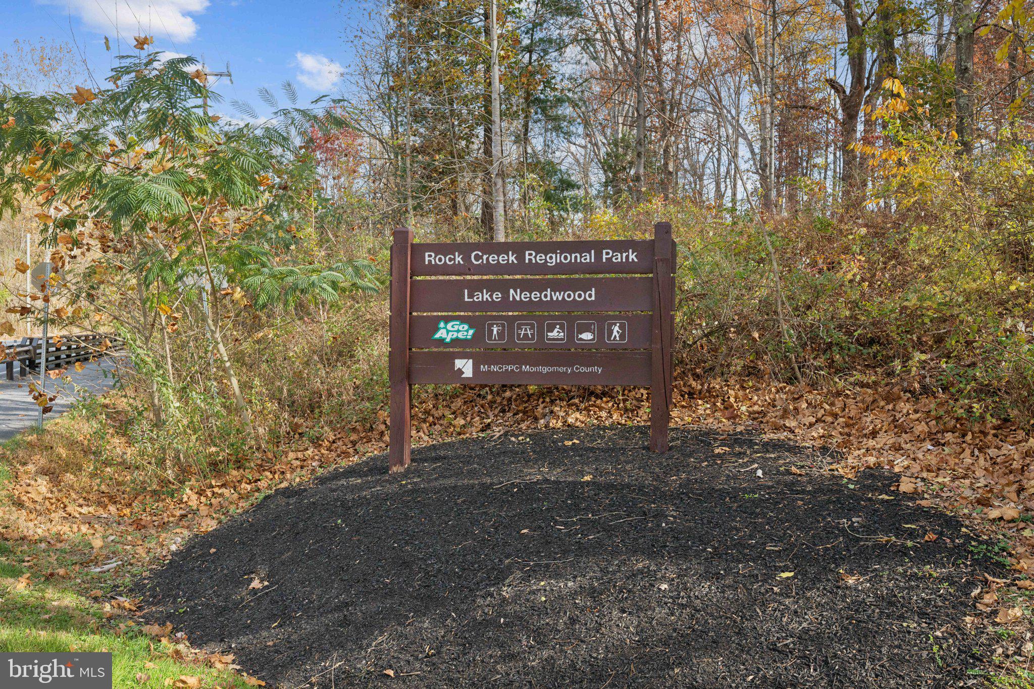 DERWOOD STATION - Residential