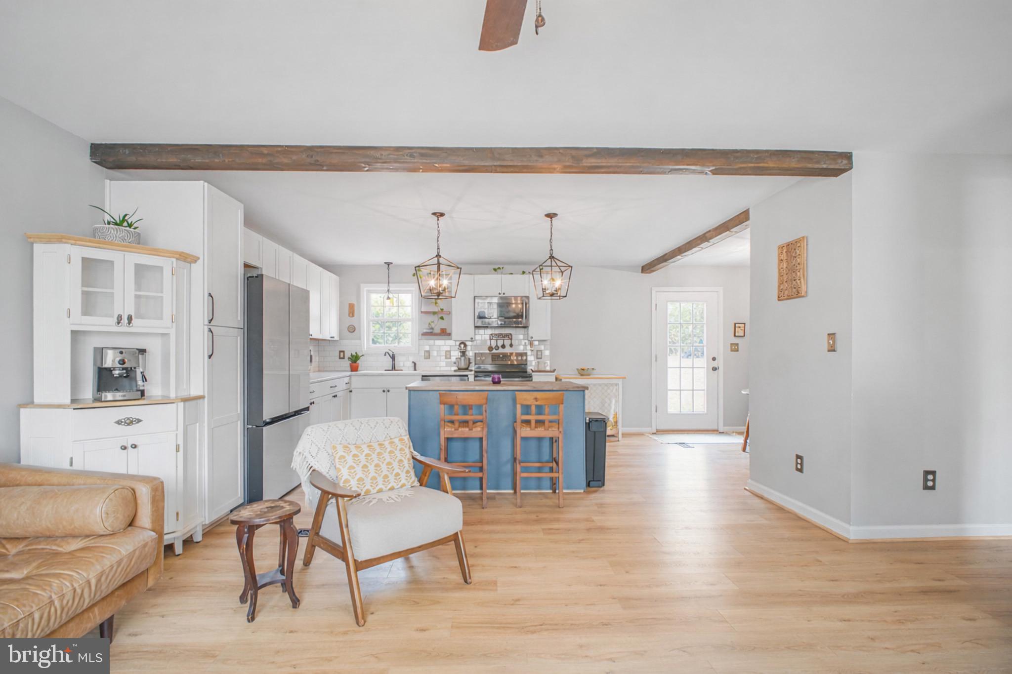 LAKE CAROLINE - Residential