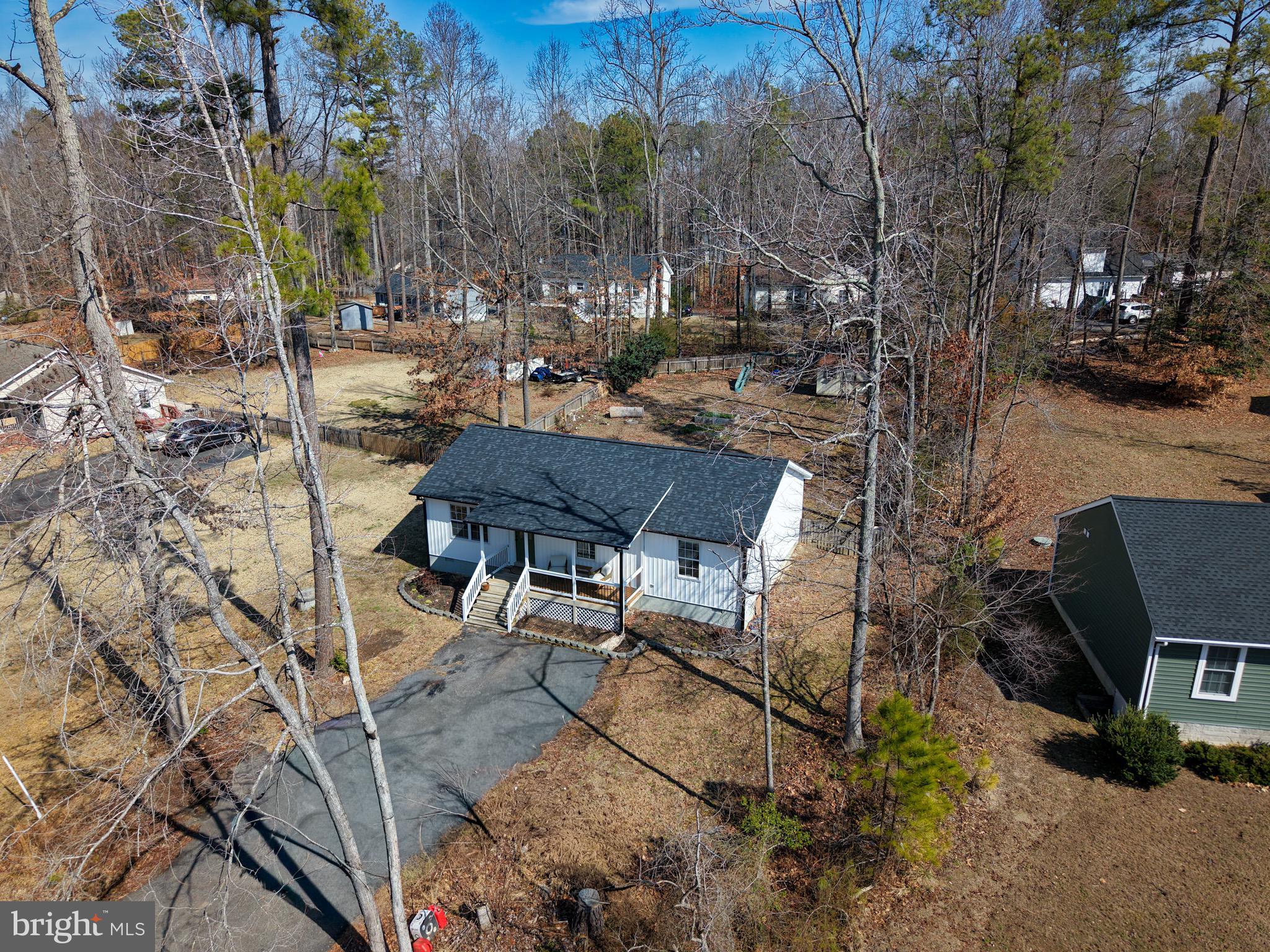 LAKE CAROLINE - Residential