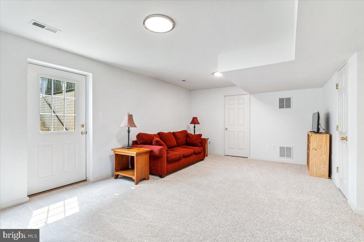 VILLAGES OF URBANA - Residential