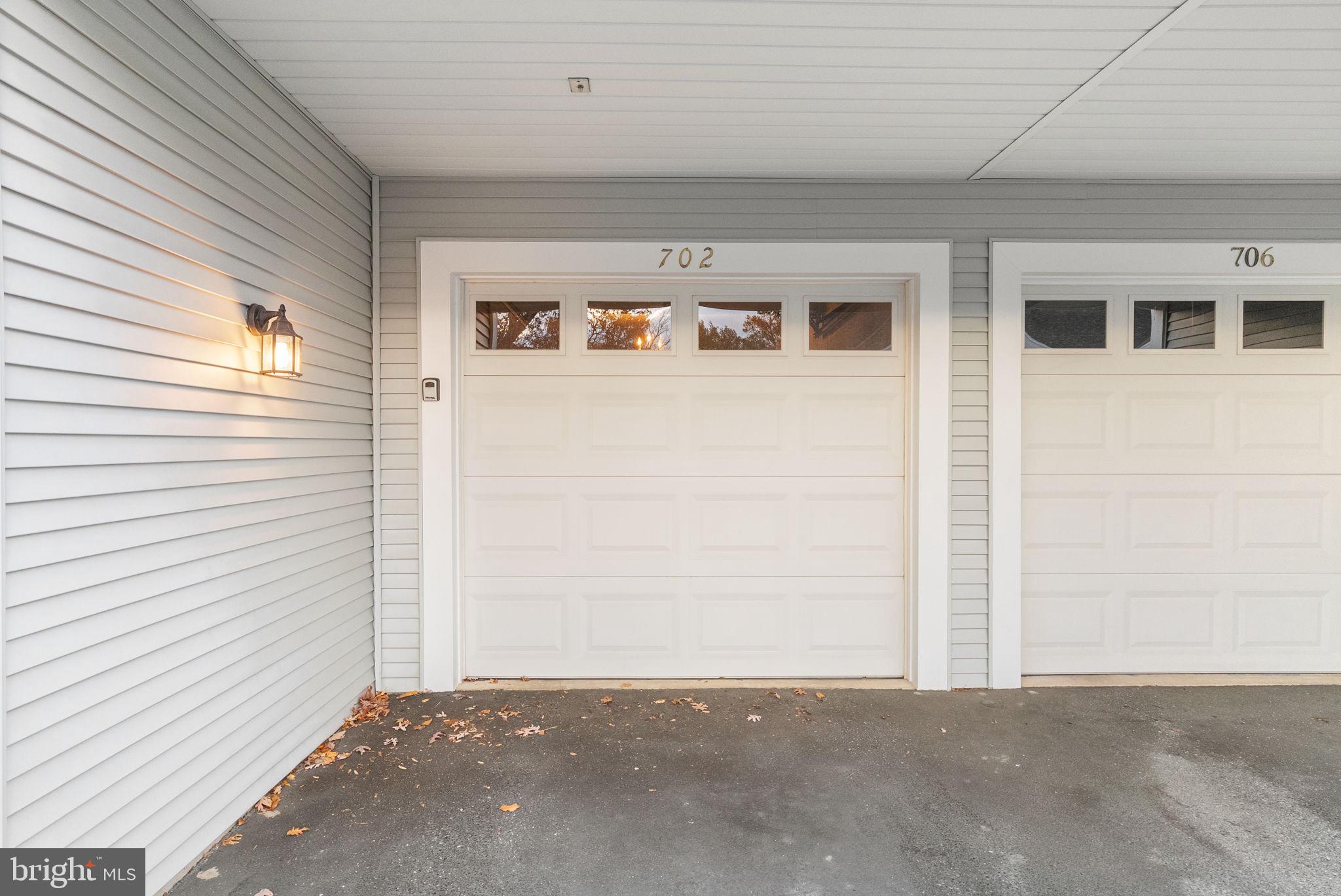 702 COUNTRY PLACE DRIVE