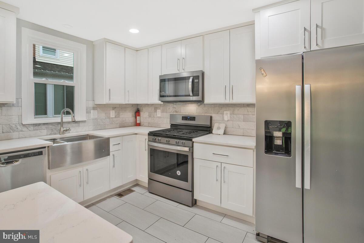 ROCKWOOD - Residential Lease