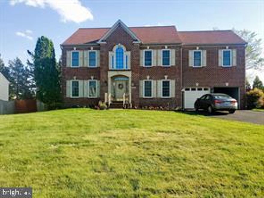 Furnished room  only for rent   in owner occupied home.. walking distance to Springfield mall, 
metro and 1-95.   Please call listing agent for showing.