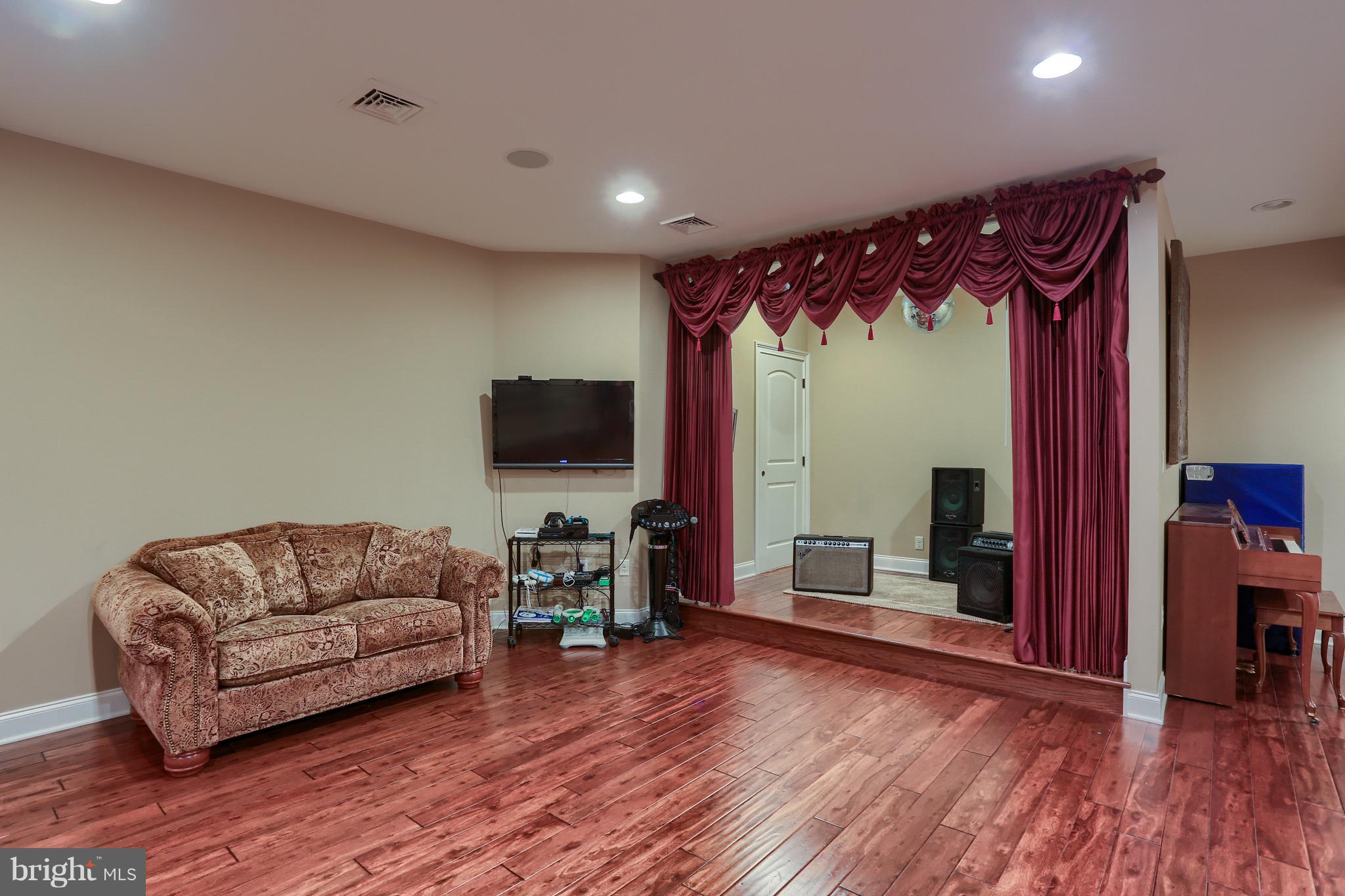 BENT CREEK - Residential