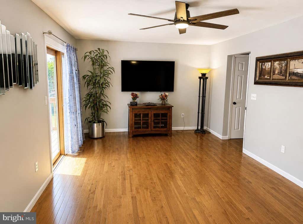 Photo of 421 Peach Court, ANNAPOLIS, MD 21409 (MLS # MDAA2147834)