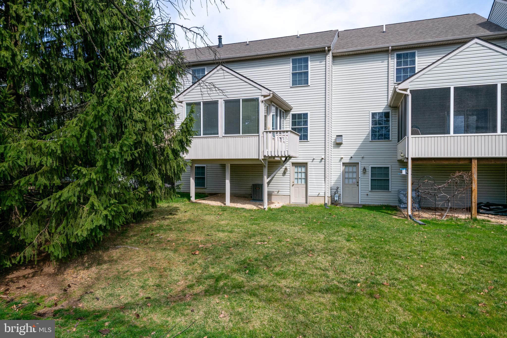 GRANDVIEW MEADOWS - Residential