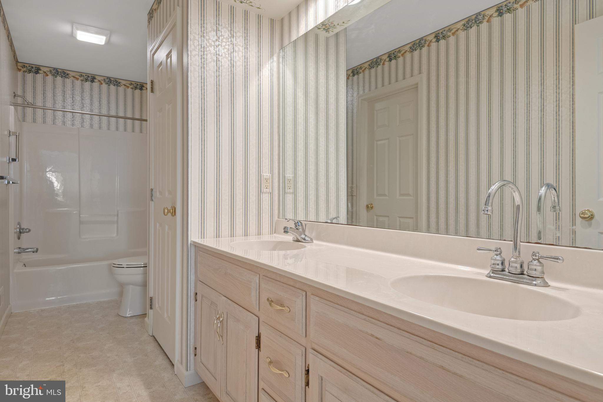 GRANDVIEW MEADOWS - Residential