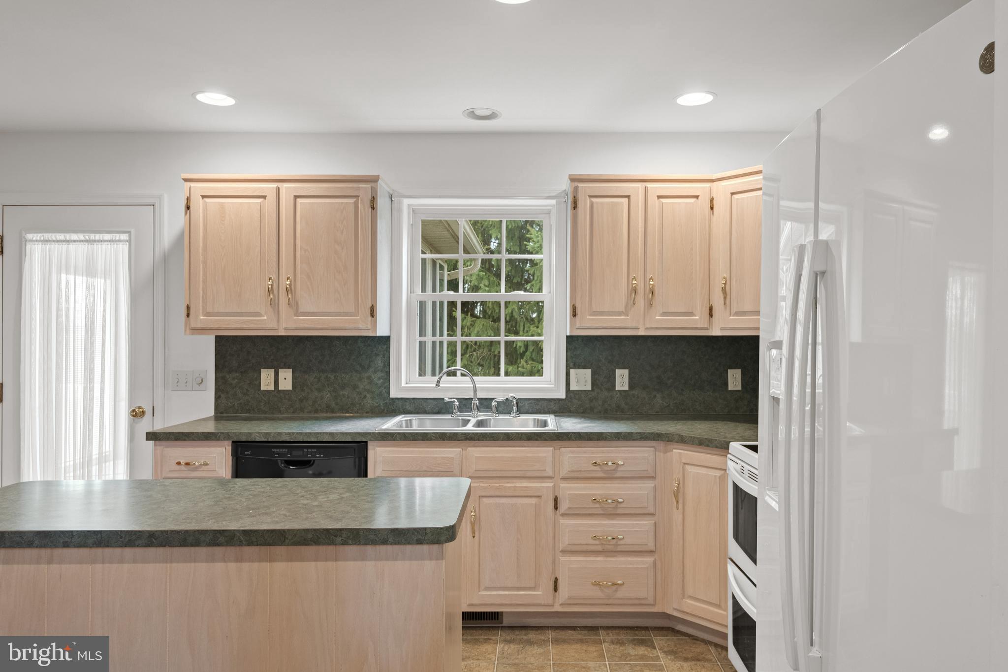 GRANDVIEW MEADOWS - Residential