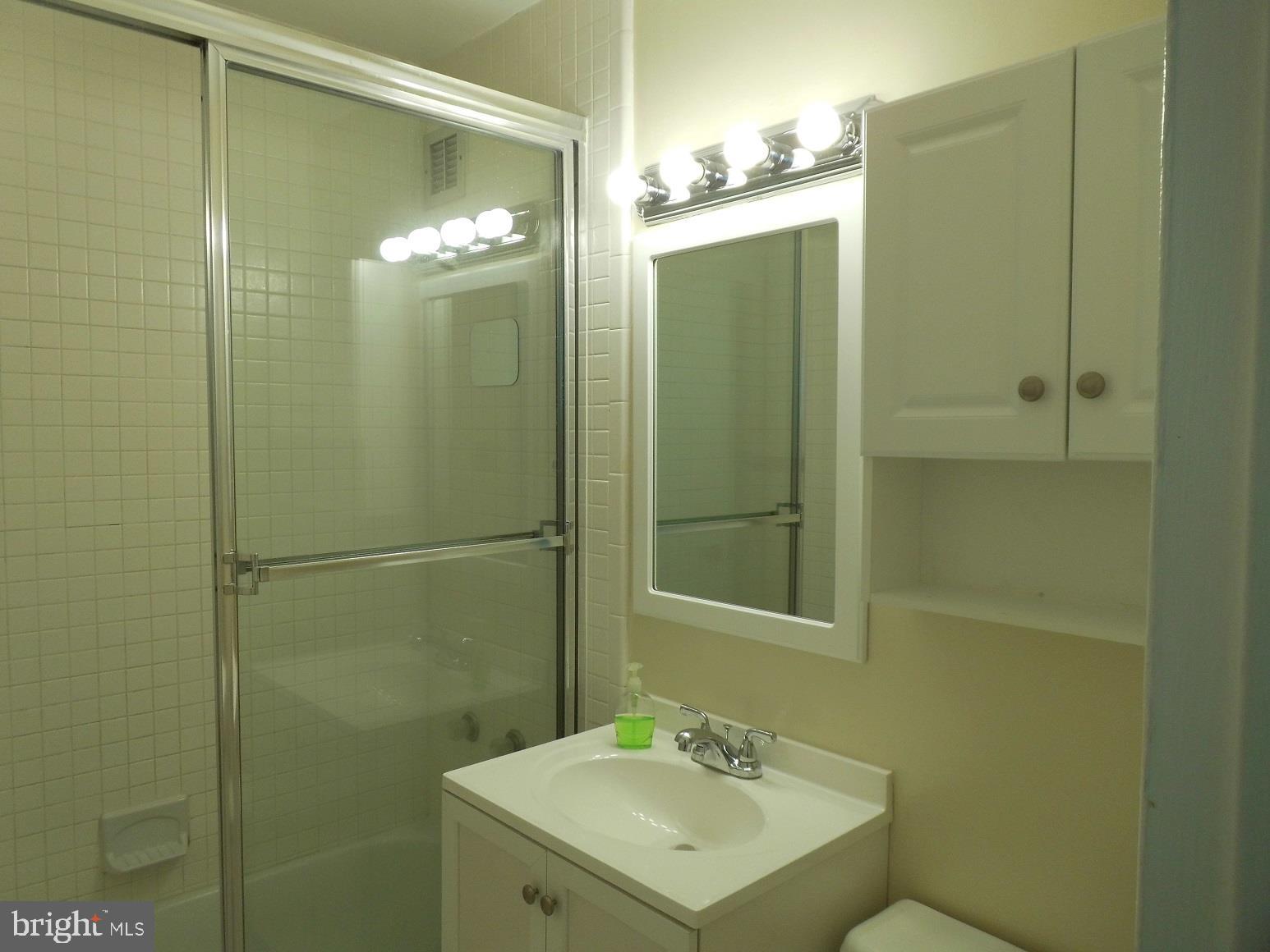 1011 ARLINGTON BOULEVARD 1018