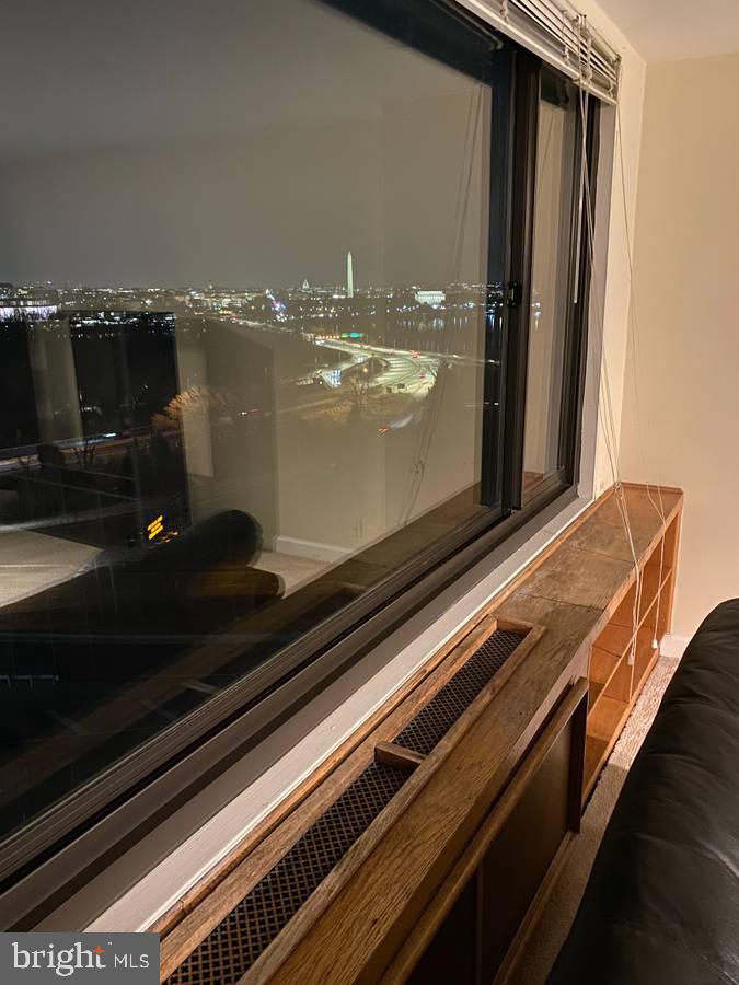 RIVER PLACE - Residential Lease