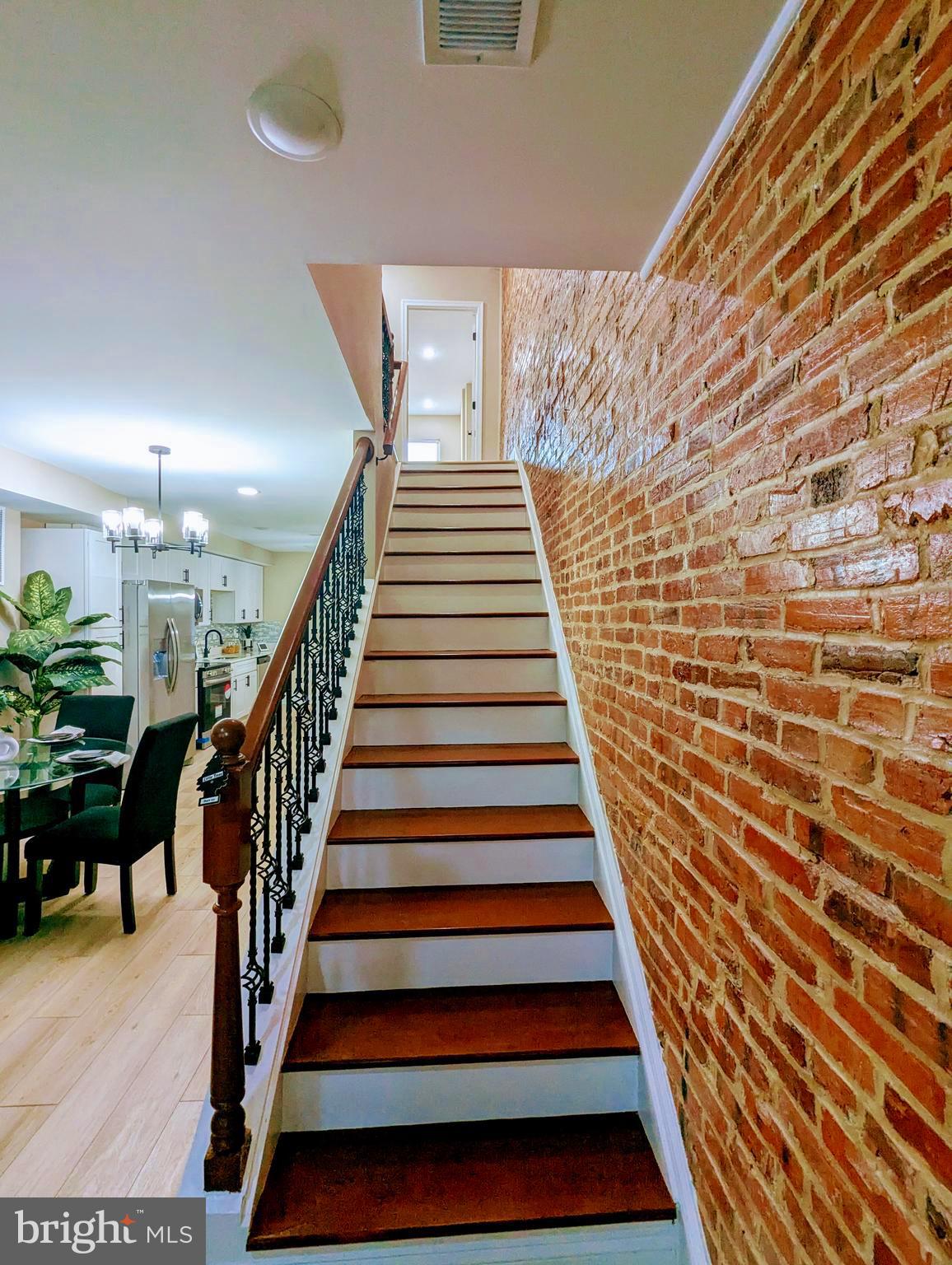 WASHINGTON VILLAGE - Residential
