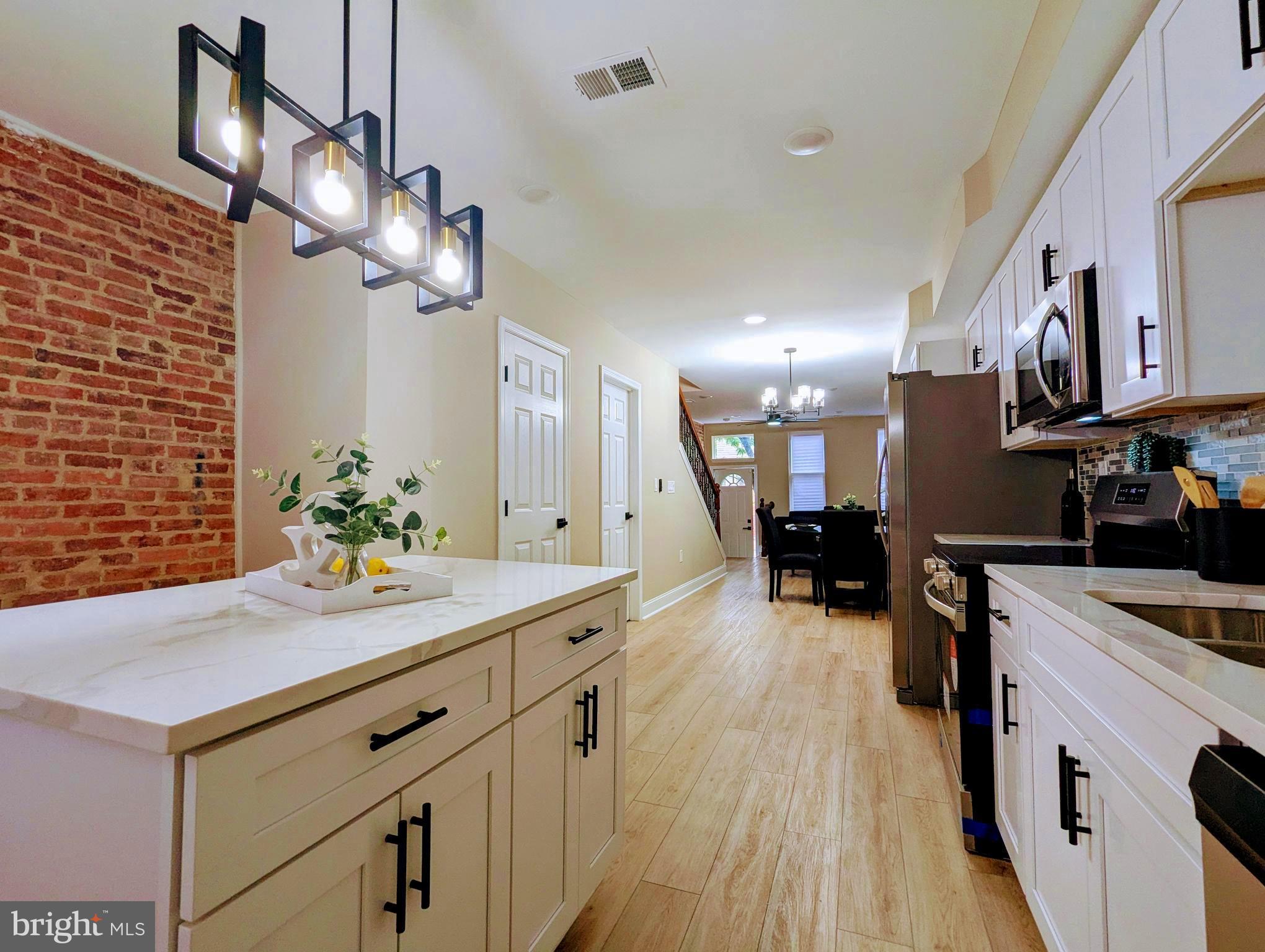 WASHINGTON VILLAGE - Residential