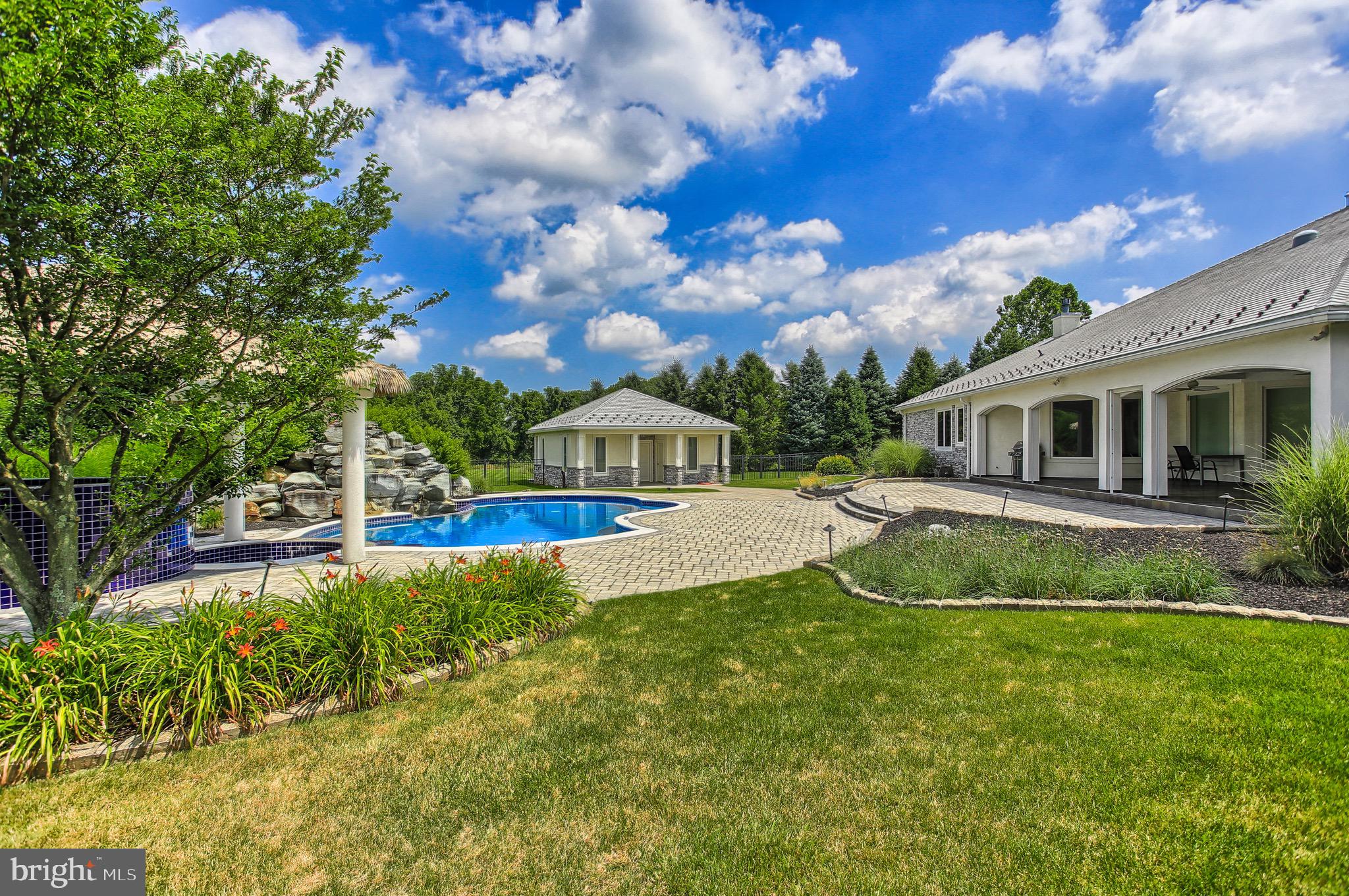 GREYSTONE - Residential