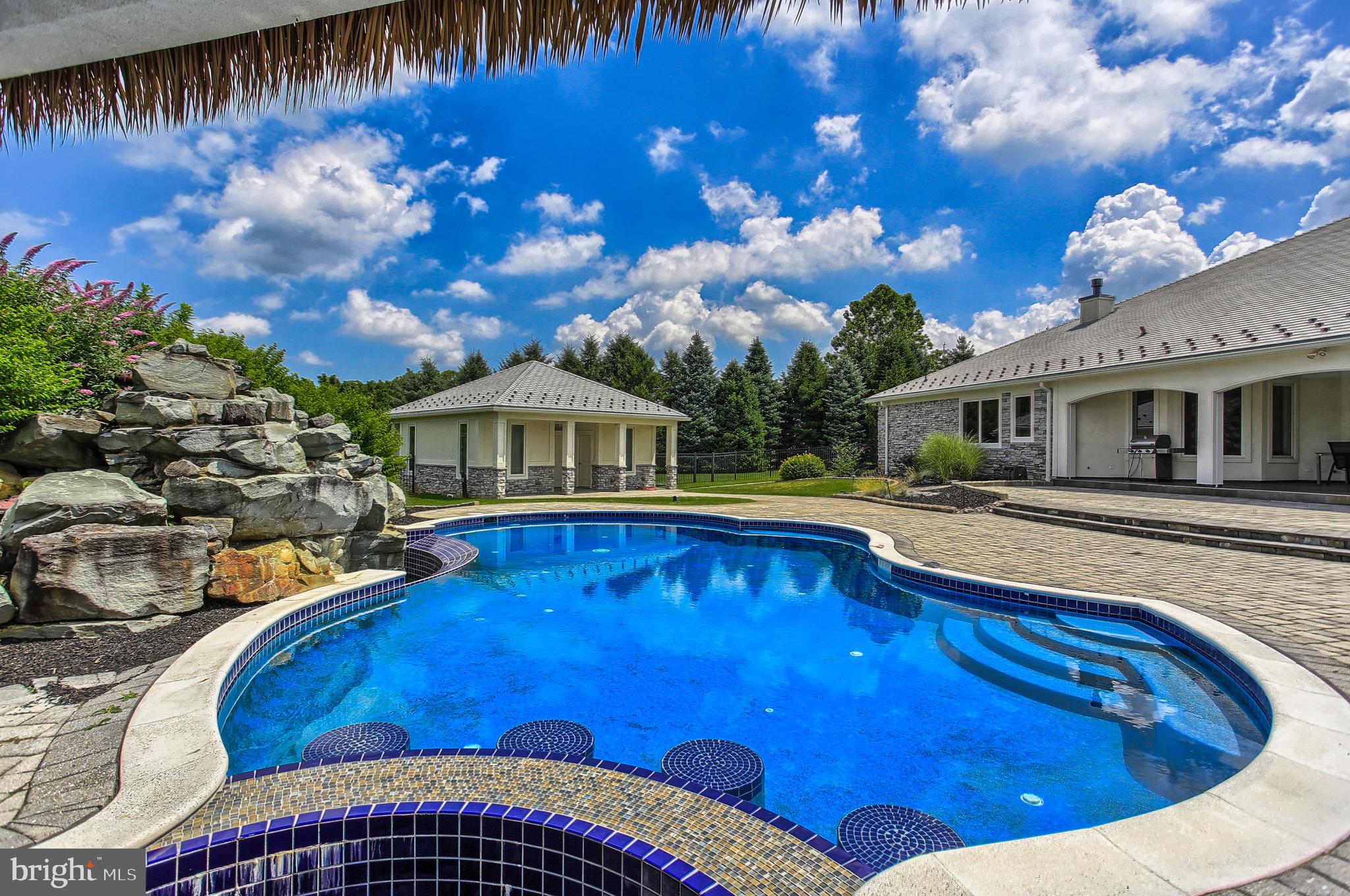 GREYSTONE - Residential