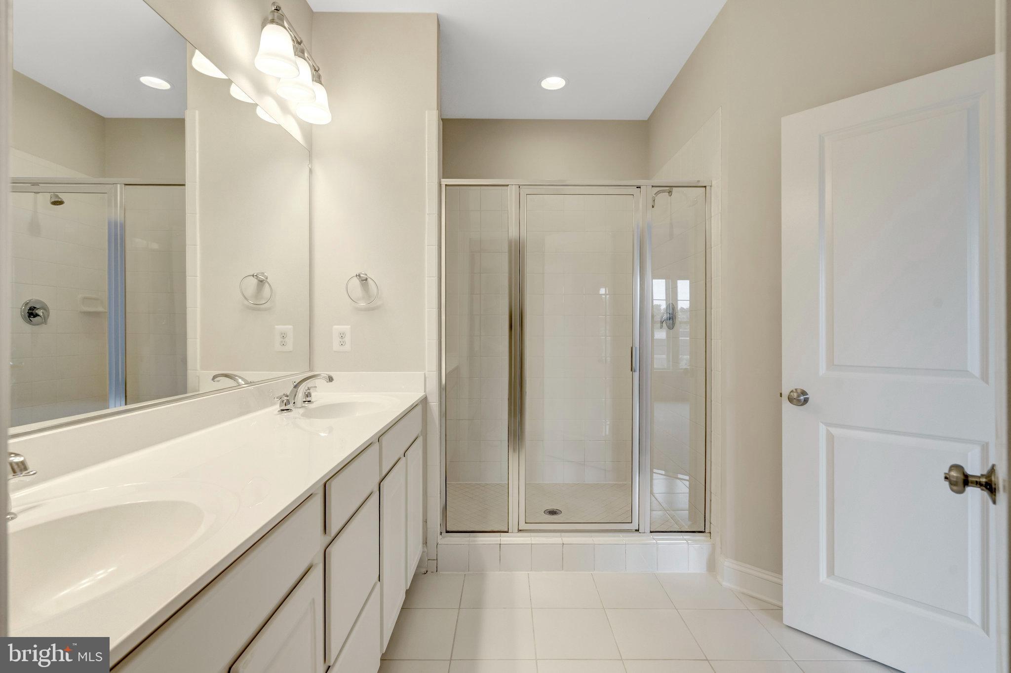 GRANT CORNER - Residential Lease