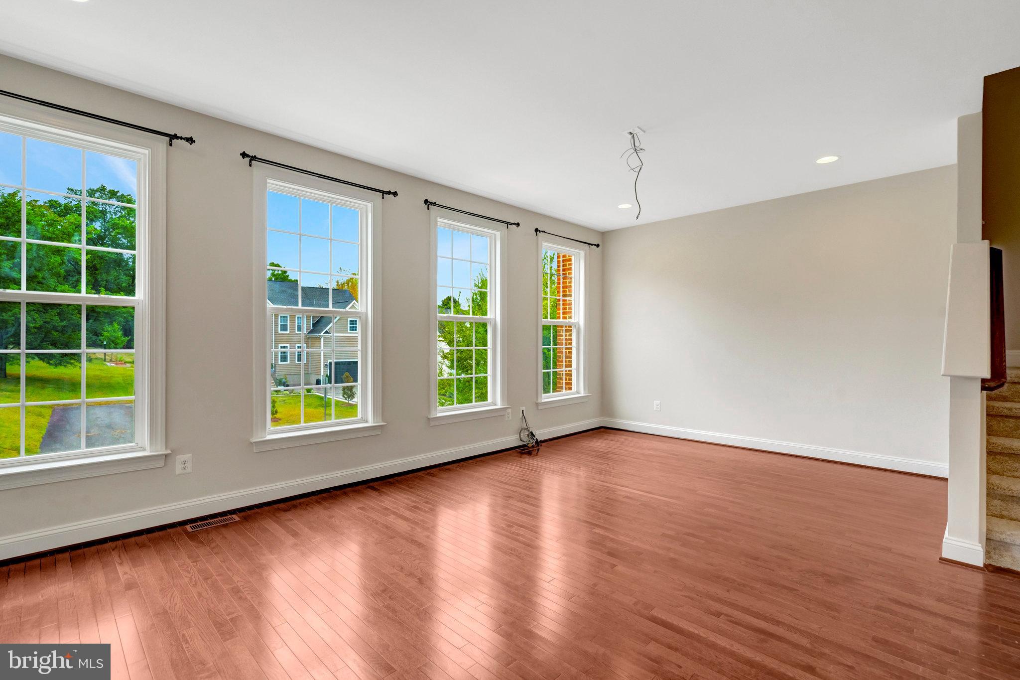 GRANT CORNER - Residential Lease