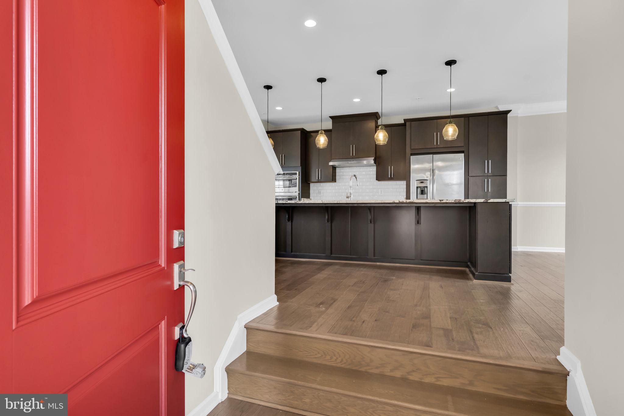 22515 NAUGATUCK SQUARE