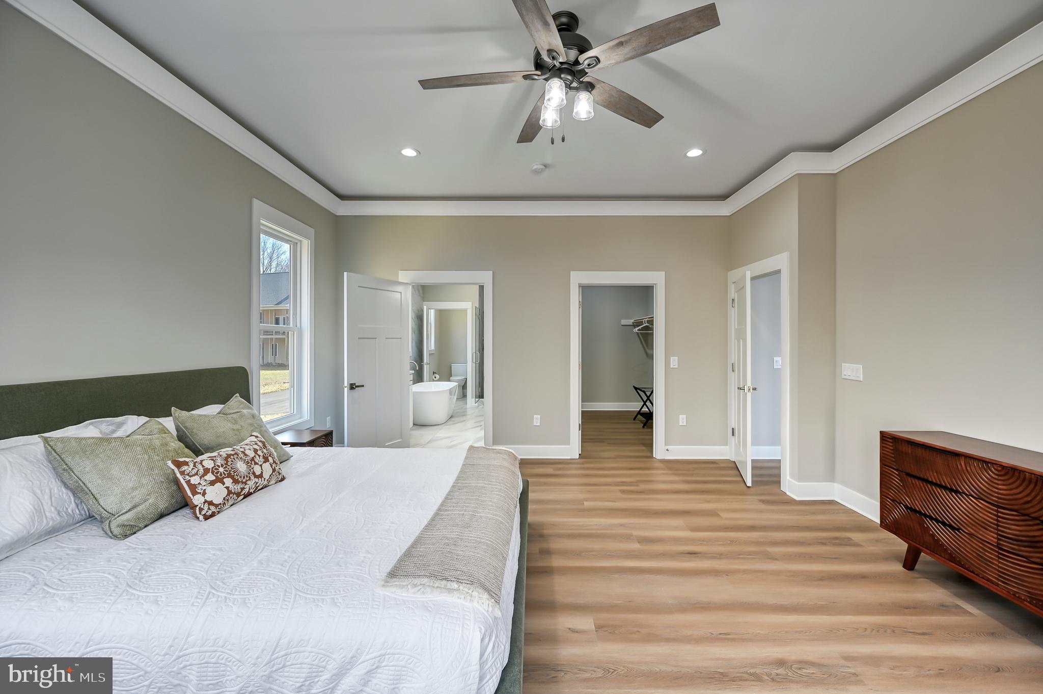 MILL RUN - Residential