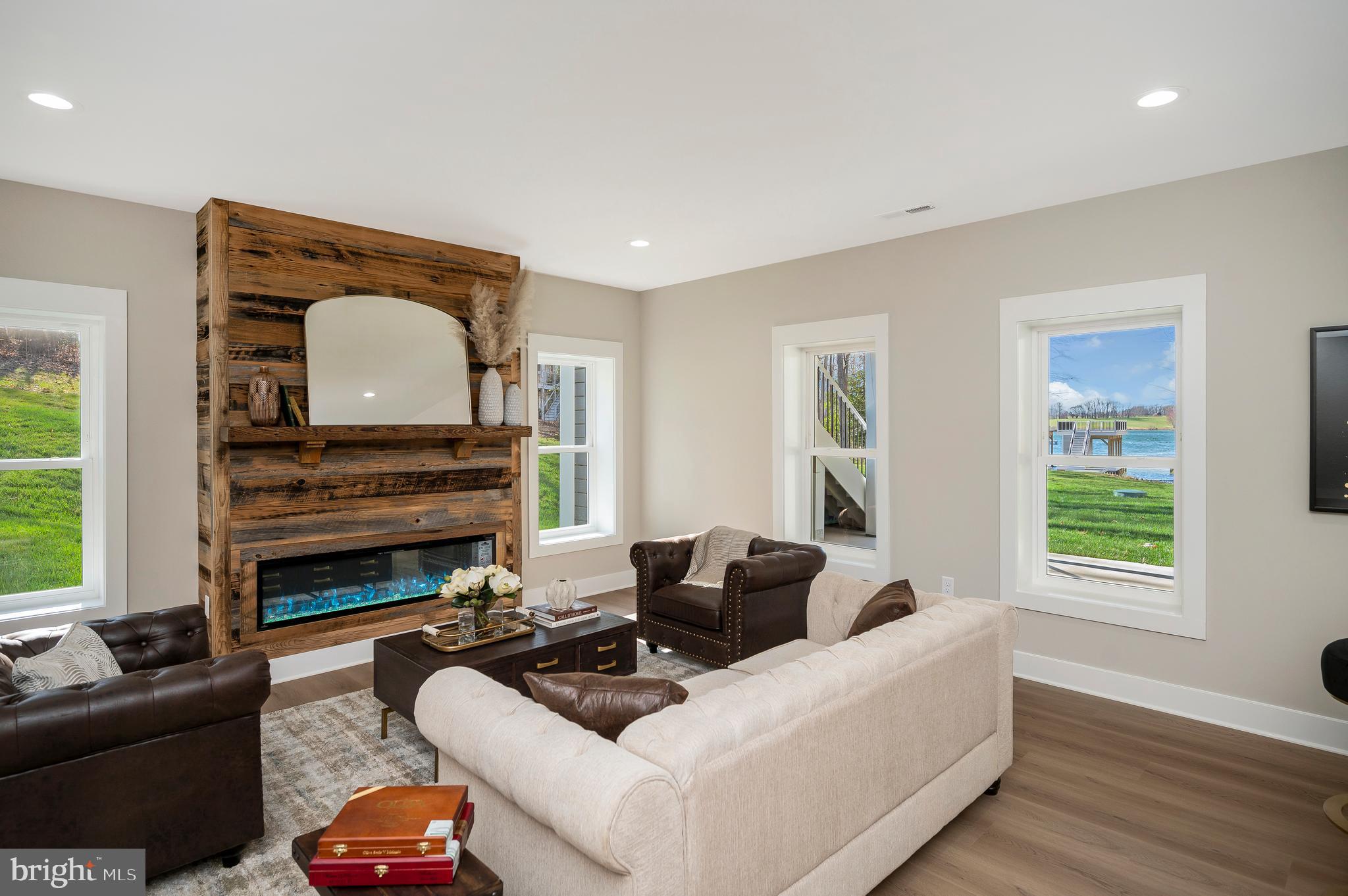 MILL RUN - Residential