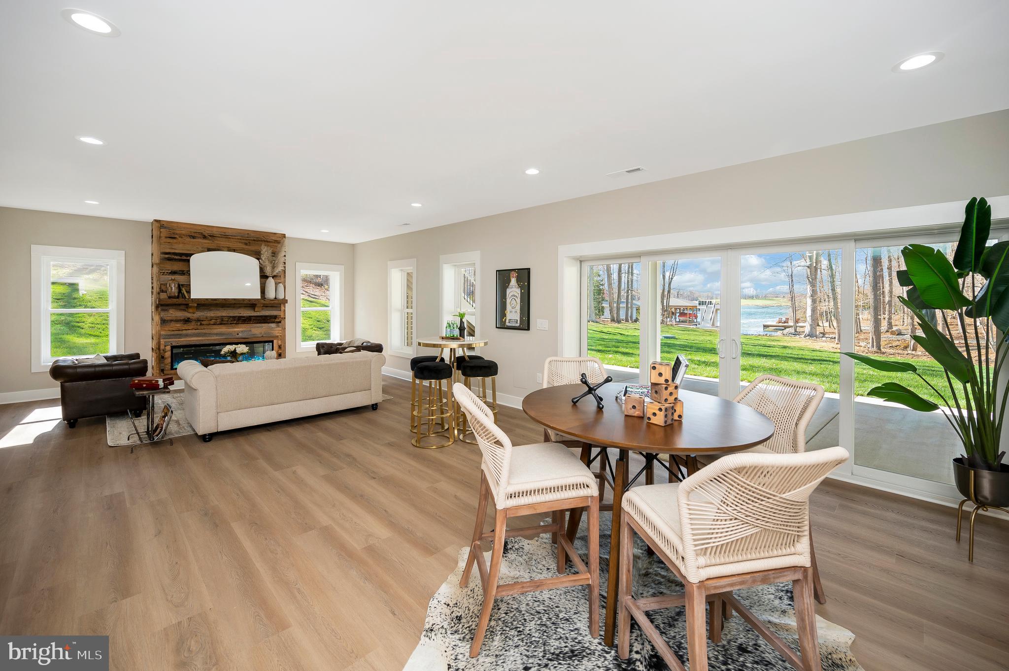 MILL RUN - Residential