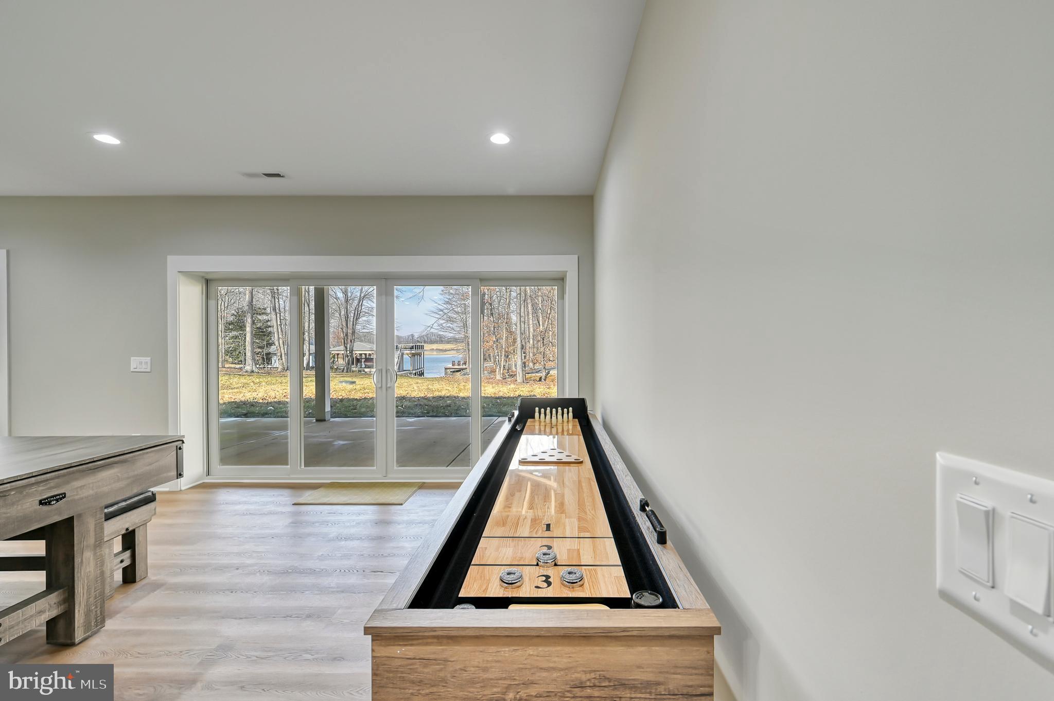 MILL RUN - Residential