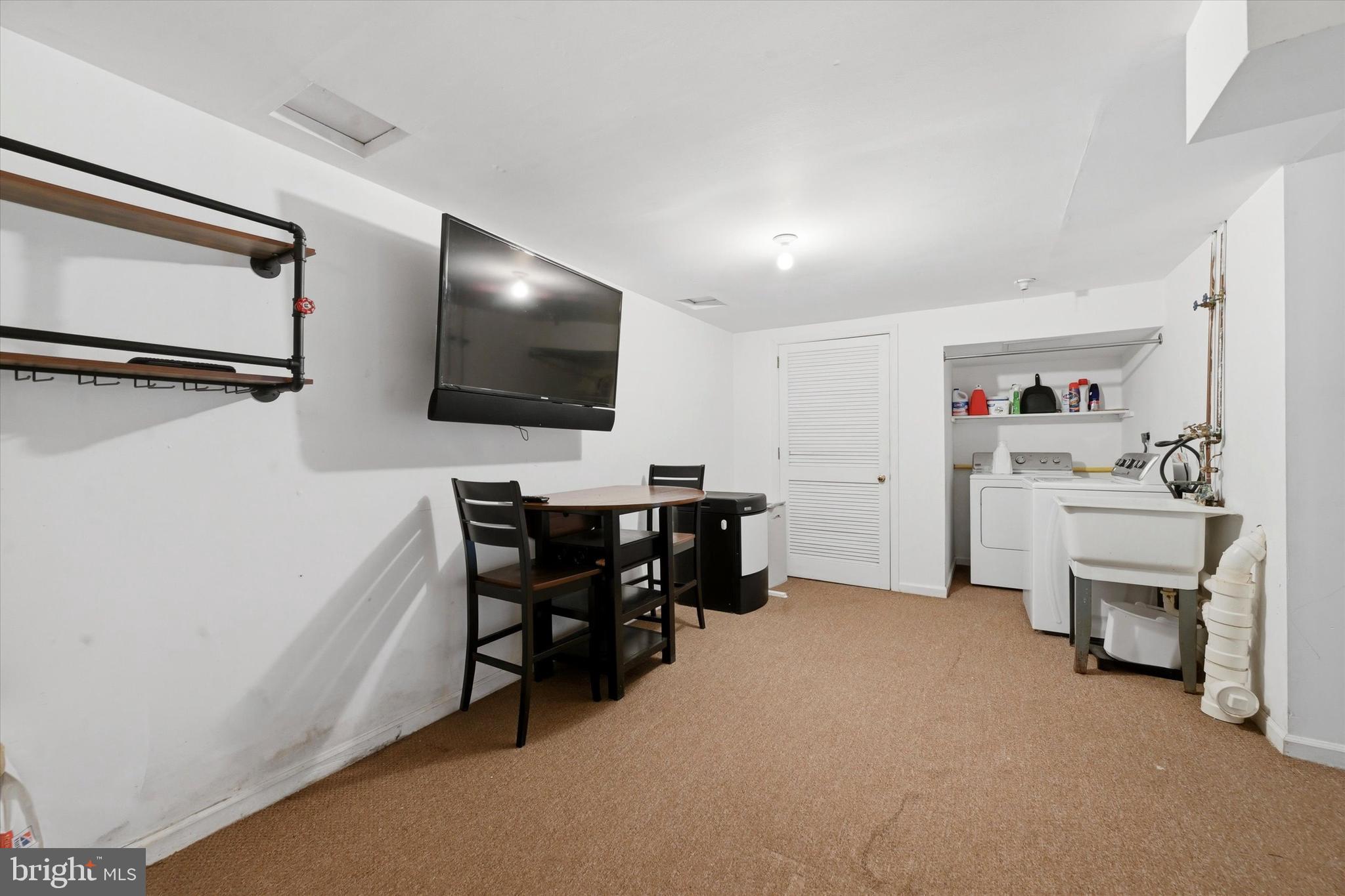 WILLISTOWN WOODS - Residential