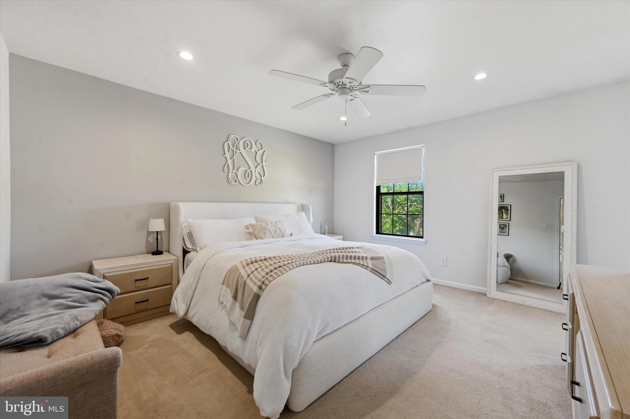 WILLISTOWN WOODS - Residential