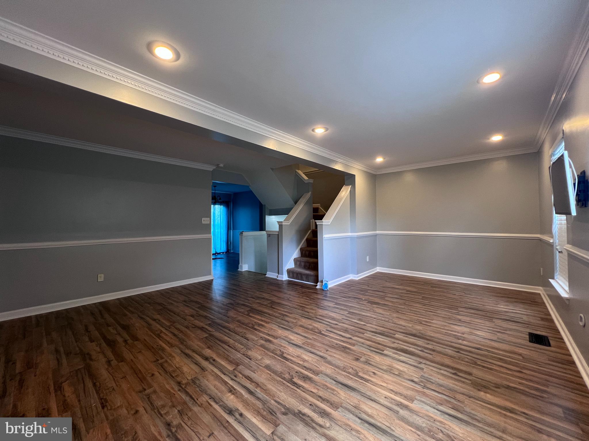 9038 FALCON GLEN COURT