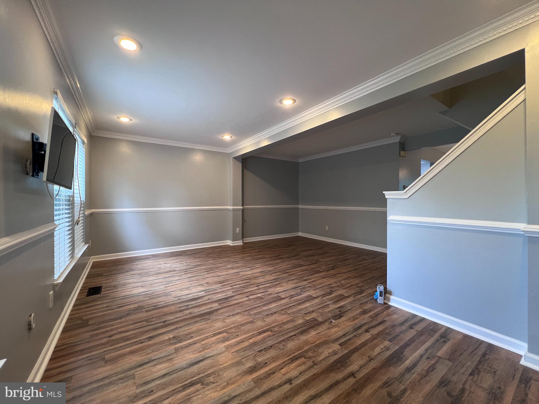 9038 FALCON GLEN COURT