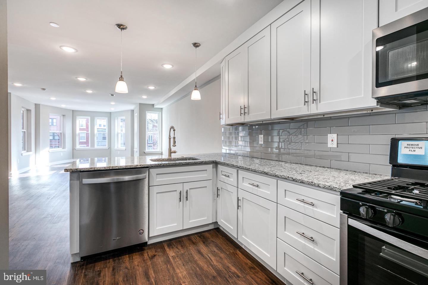 AVENUE OF THE ARTS - Commercial Sale