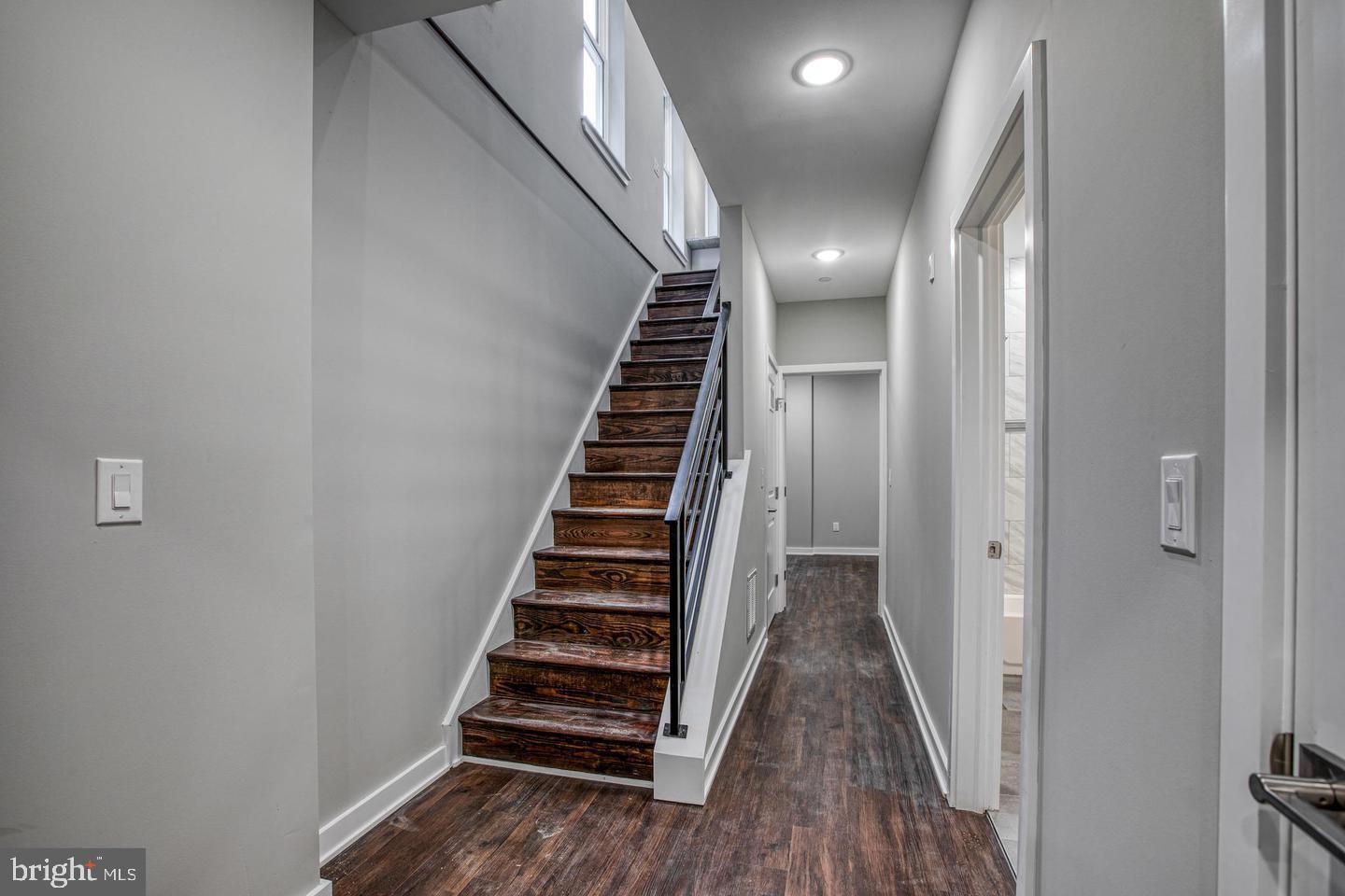 AVENUE OF THE ARTS - Commercial Sale