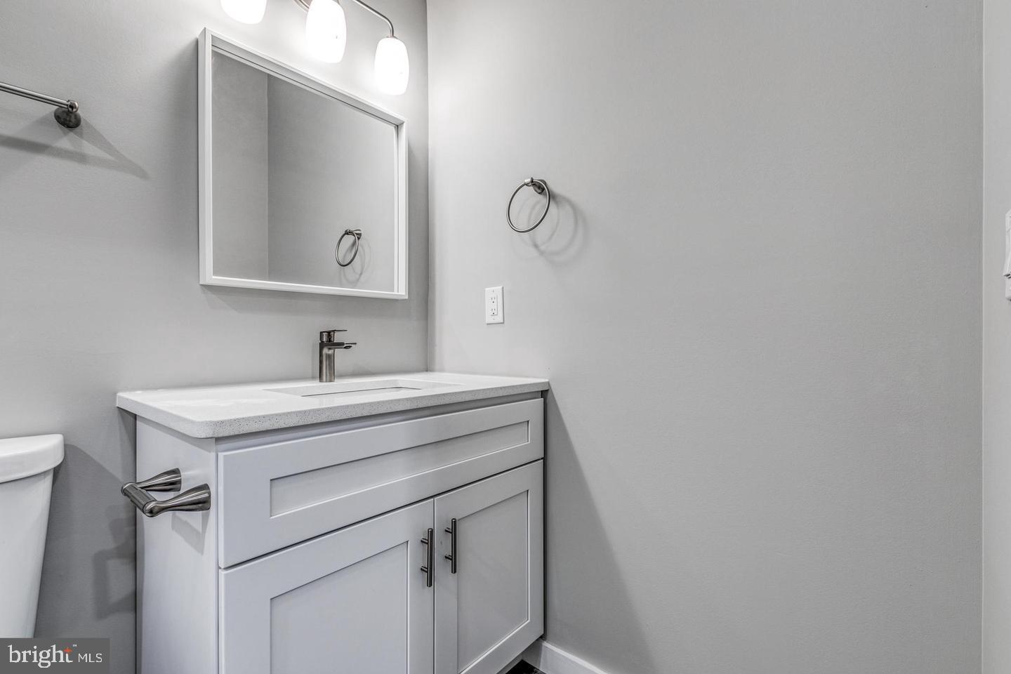 AVENUE OF THE ARTS - Commercial Sale