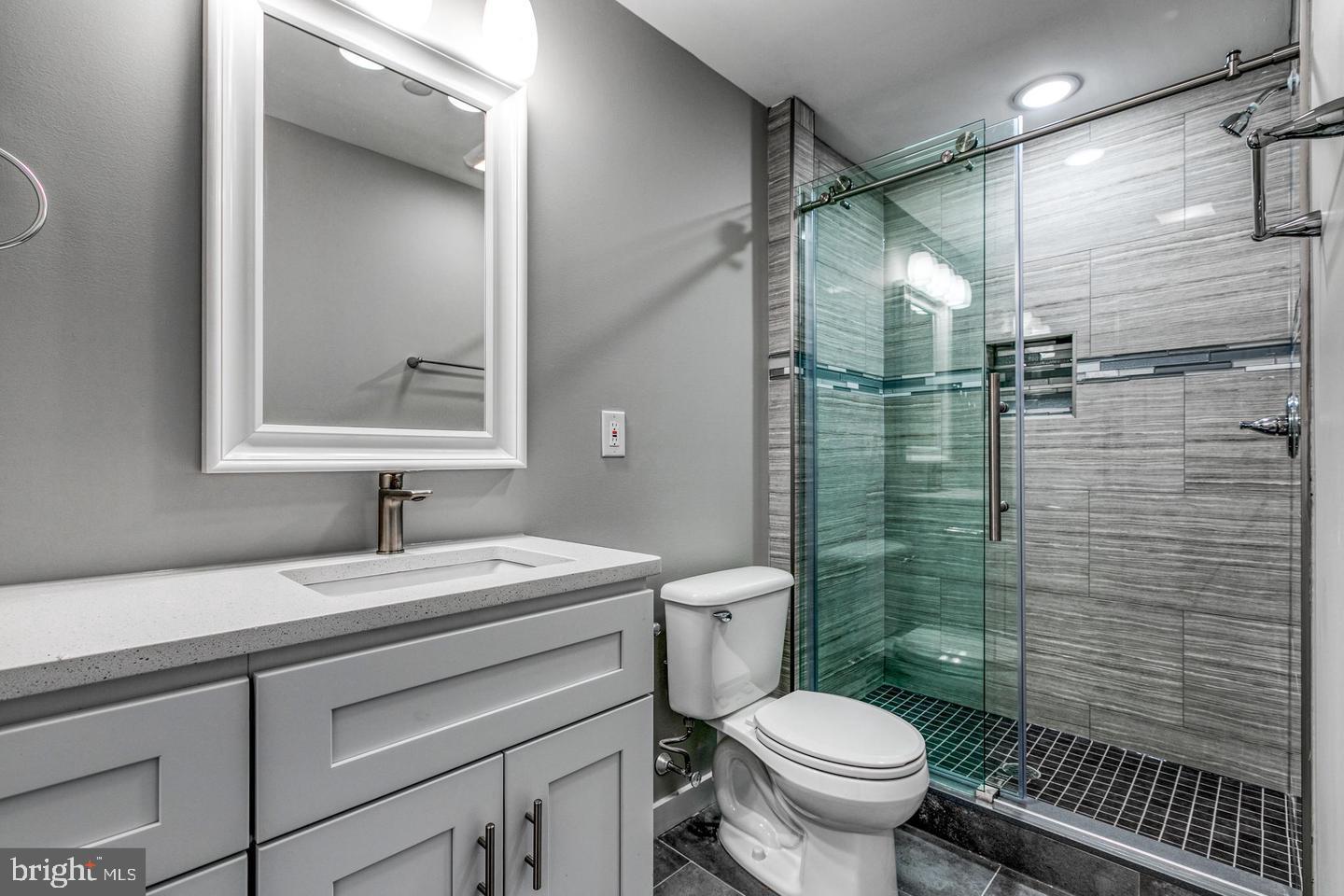 AVENUE OF THE ARTS - Commercial Sale