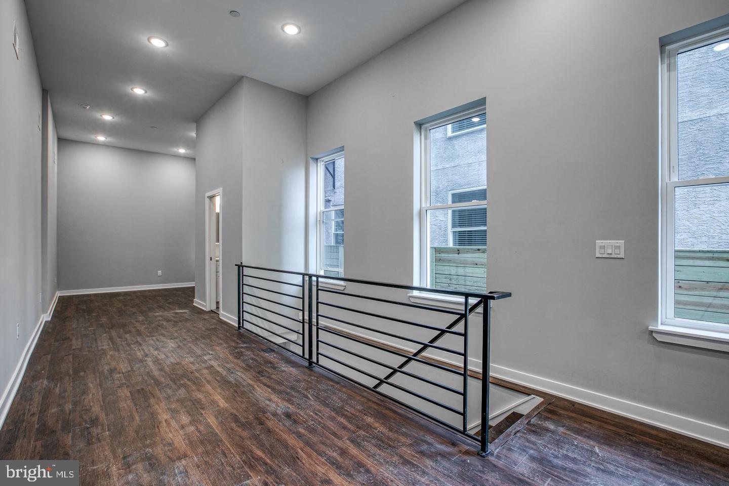 AVENUE OF THE ARTS - Commercial Sale