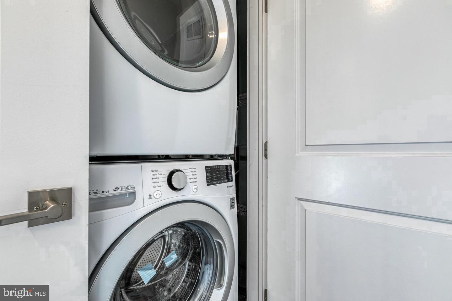 AVENUE OF THE ARTS - Commercial Sale