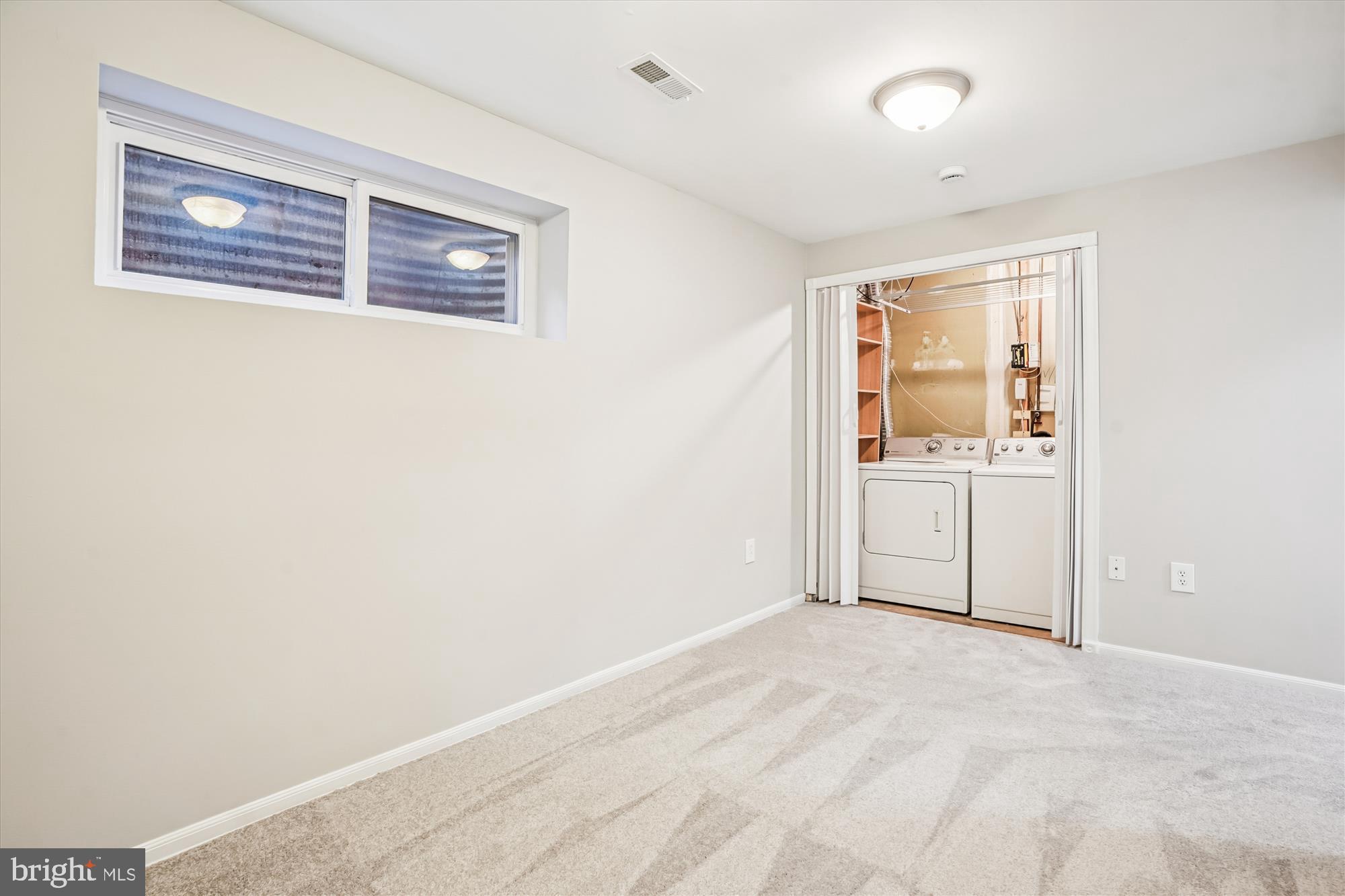 COUNTRYSIDE - Residential