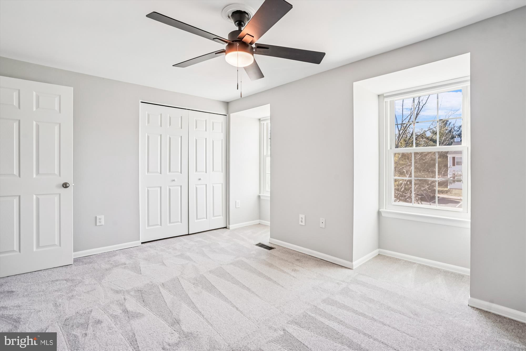 COUNTRYSIDE - Residential