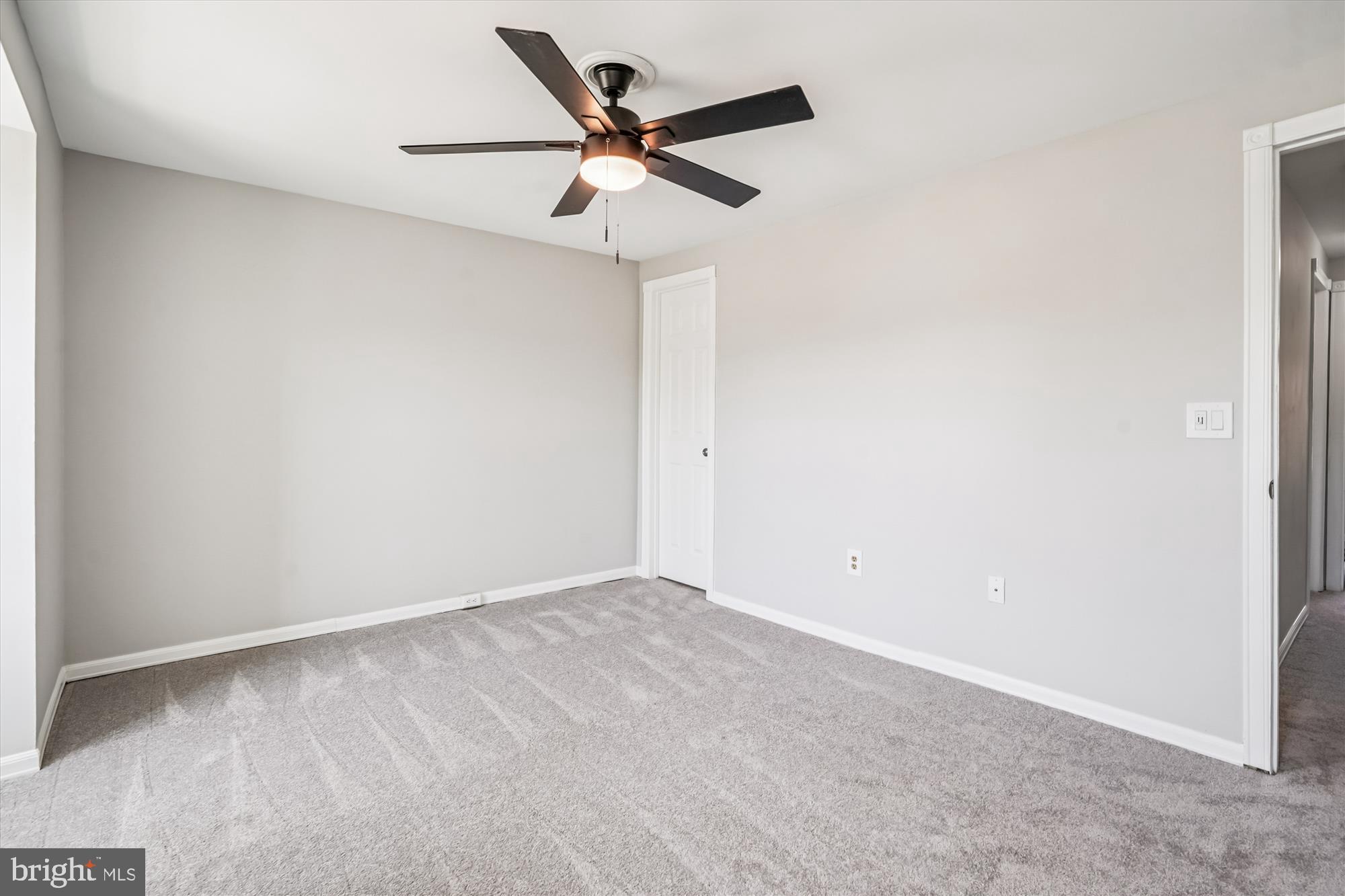 COUNTRYSIDE - Residential