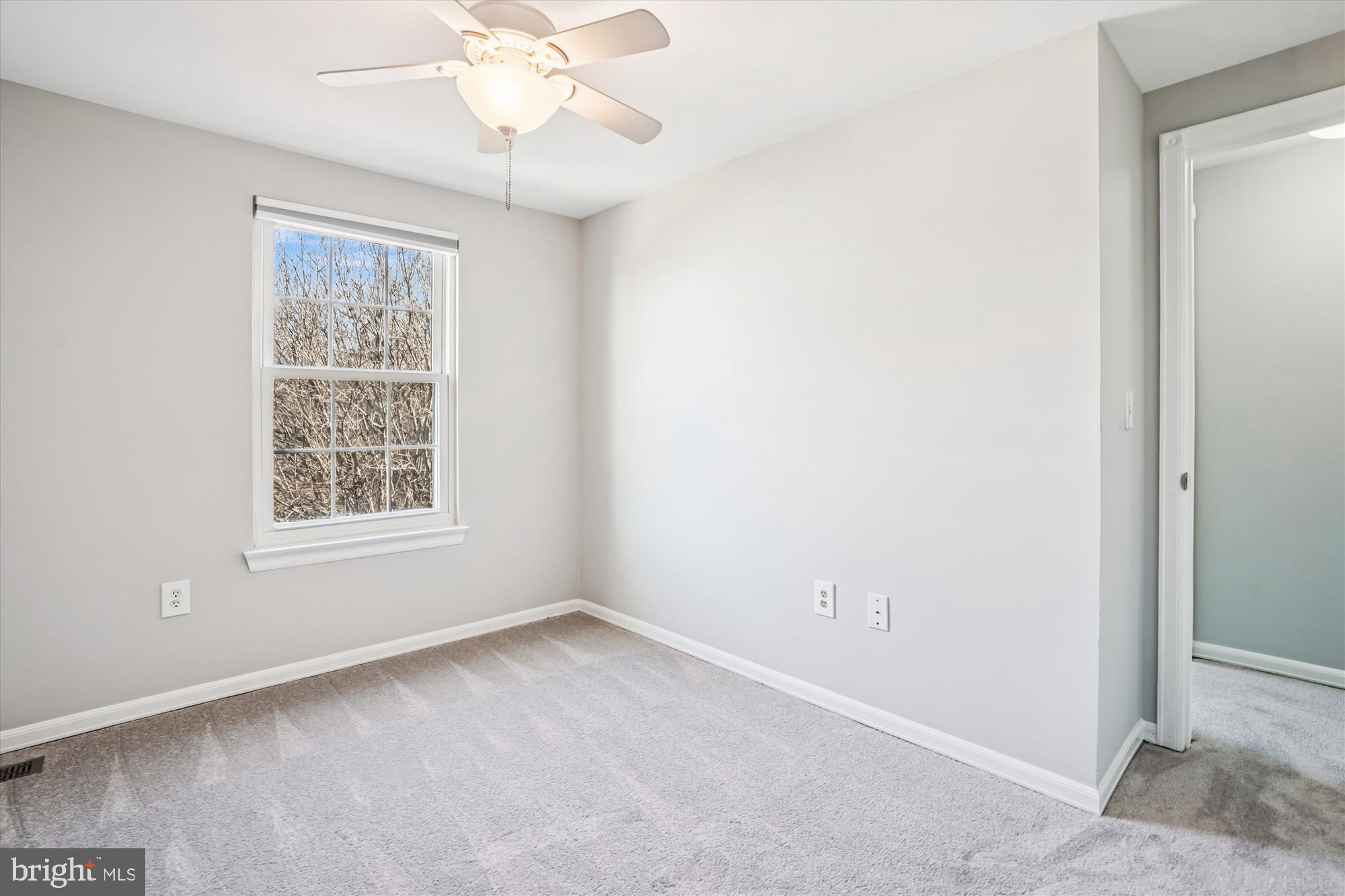 COUNTRYSIDE - Residential