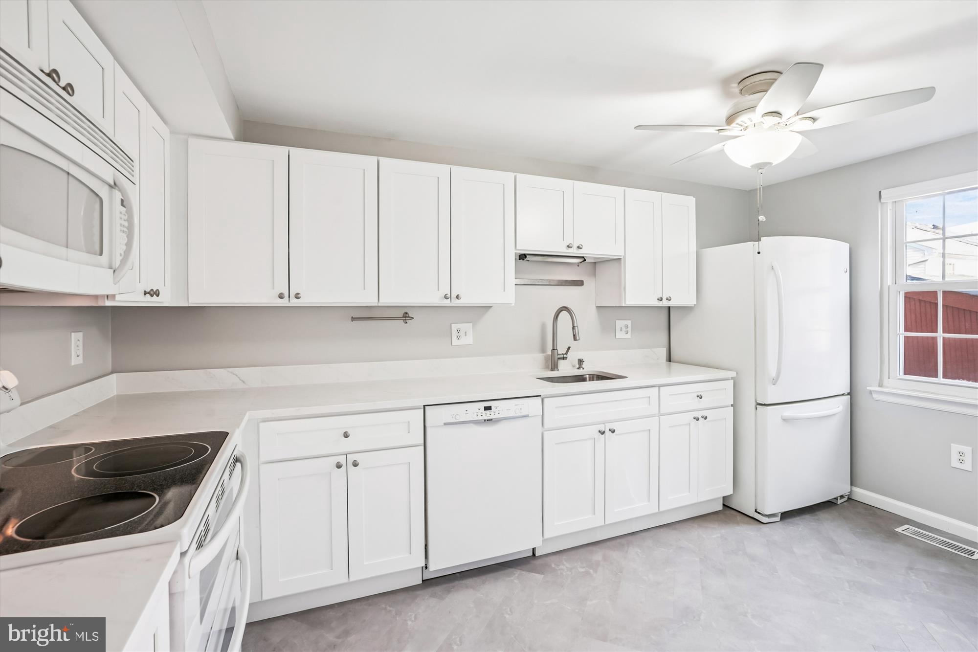 COUNTRYSIDE - Residential