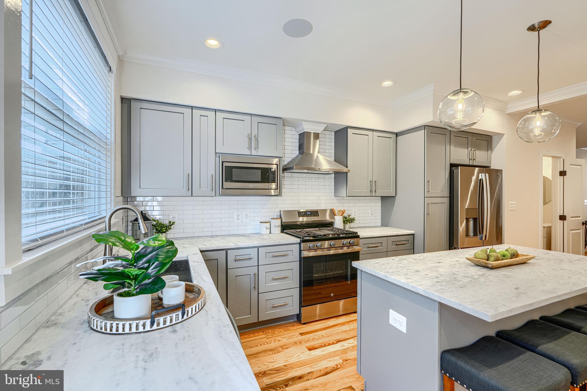 HIGHLANDTOWN - Residential