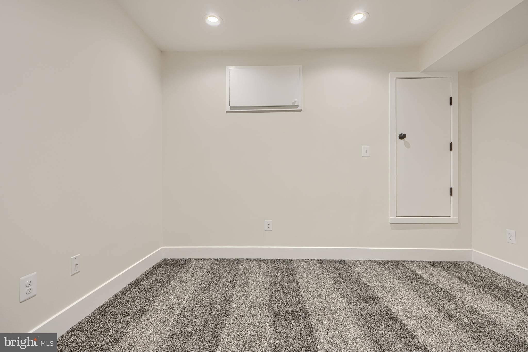 HIGHLANDTOWN - Residential