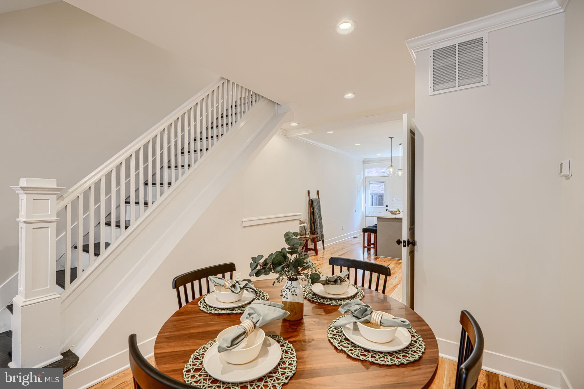 HIGHLANDTOWN - Residential