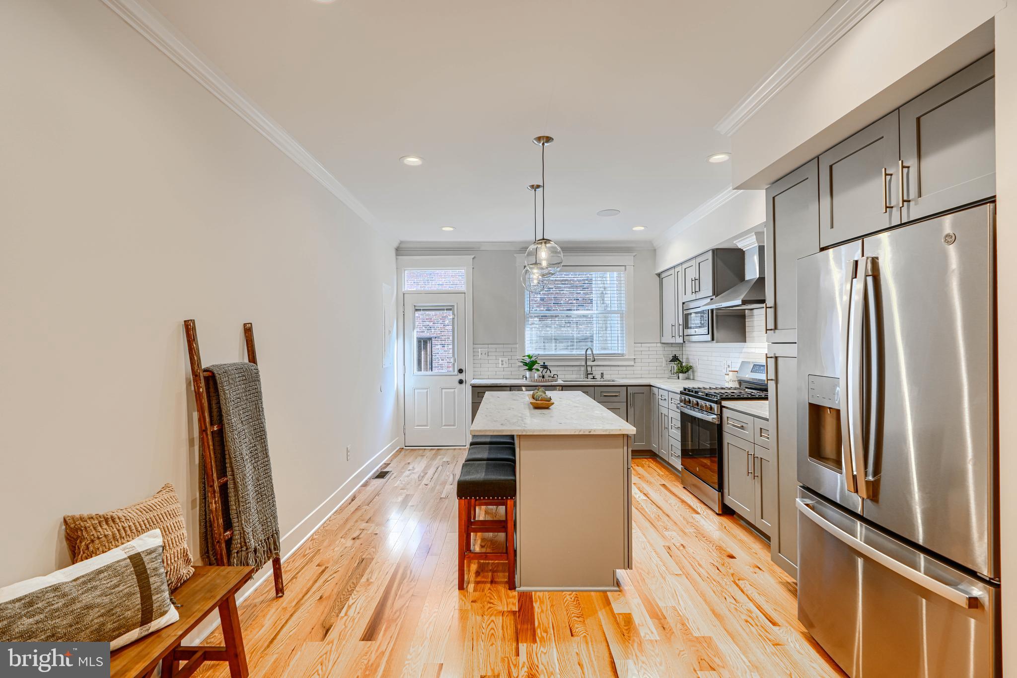 HIGHLANDTOWN - Residential