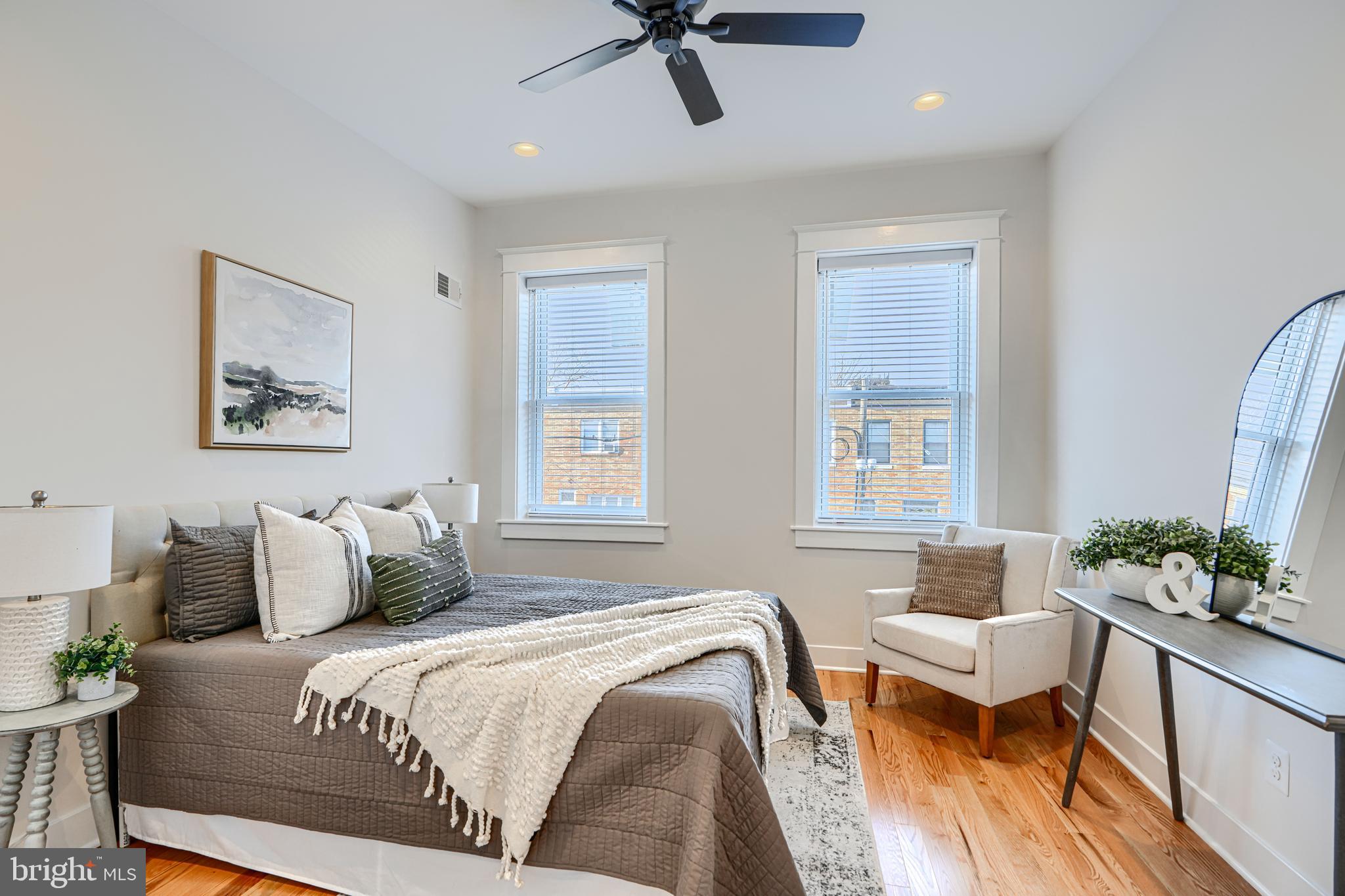 HIGHLANDTOWN - Residential